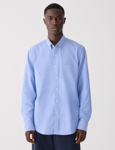 Light blue button up shirt deals