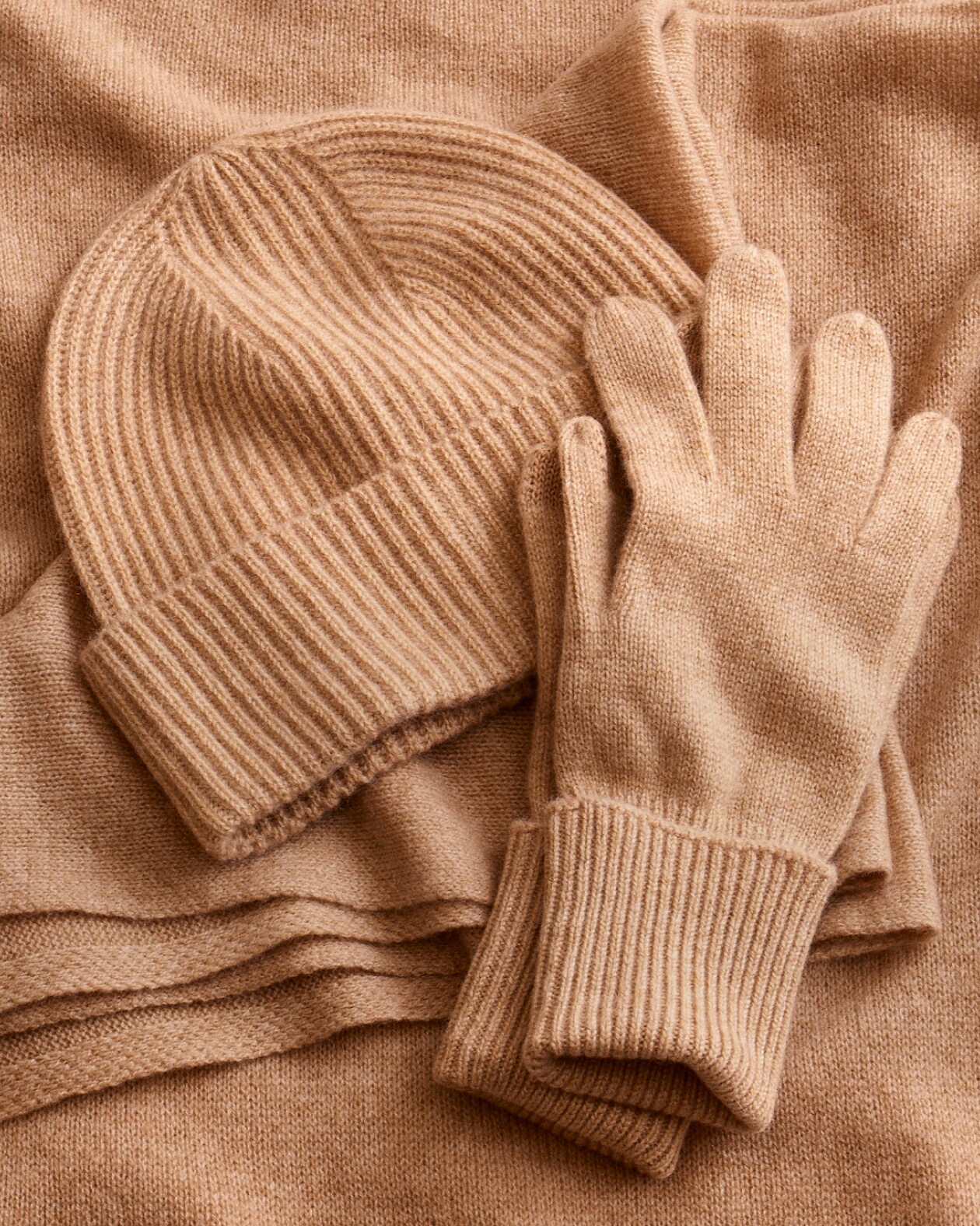 Wool gloves Louis Vuitton Beige size M International in Wool