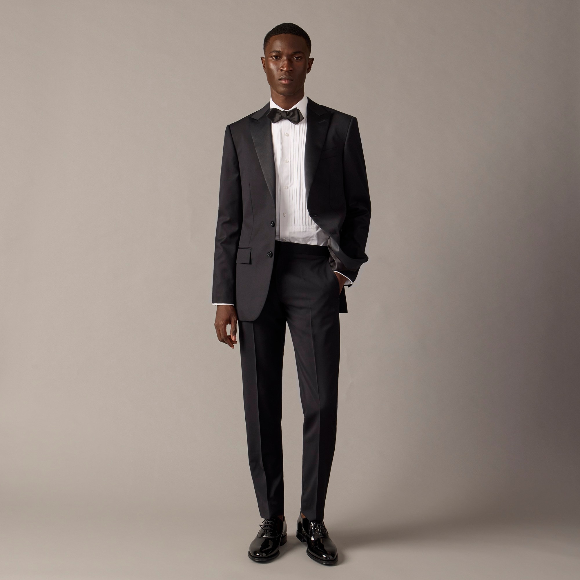 Ludlow Slim fit tuxedo jacket in Italian wool