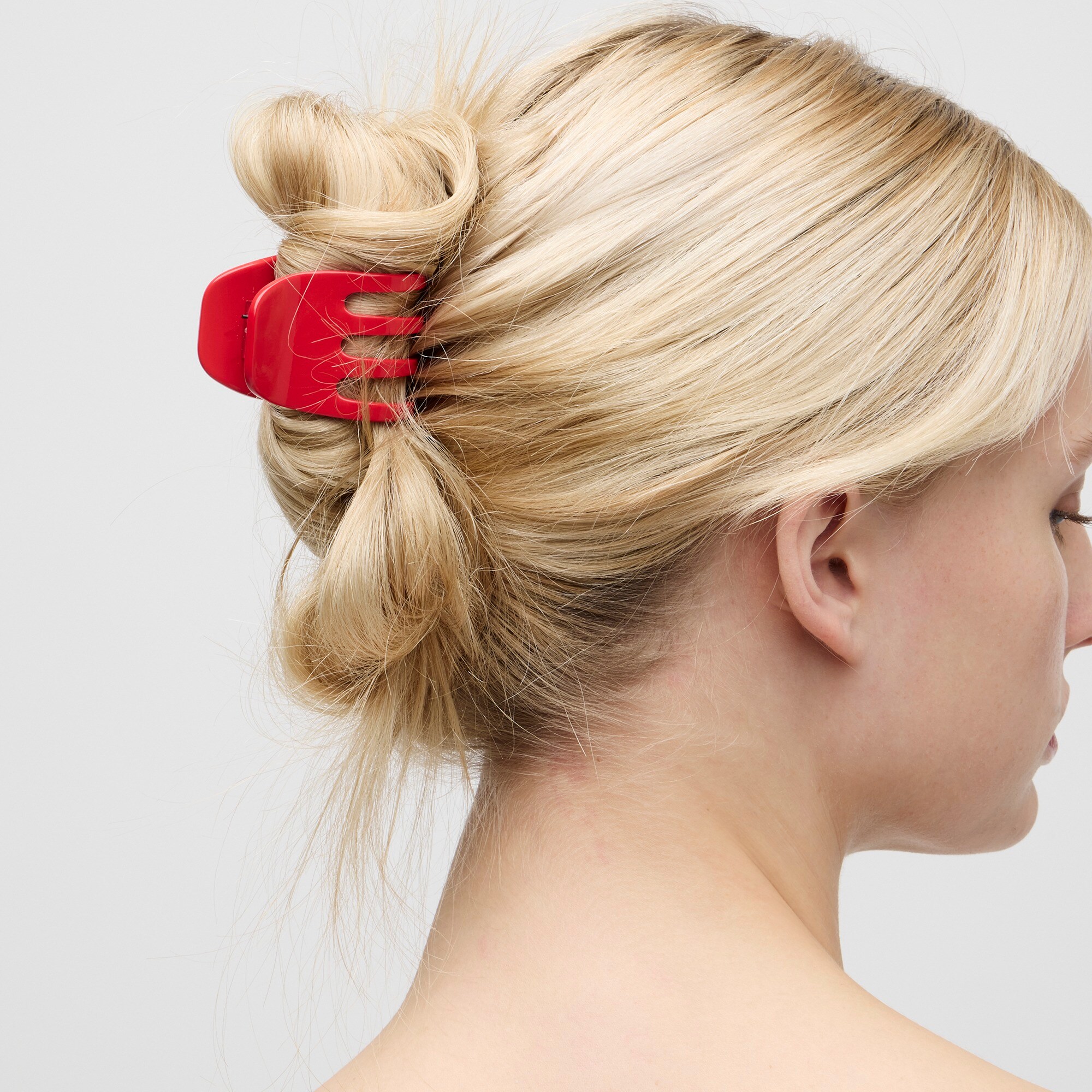 womens Classic hair clip in Italian tortoise