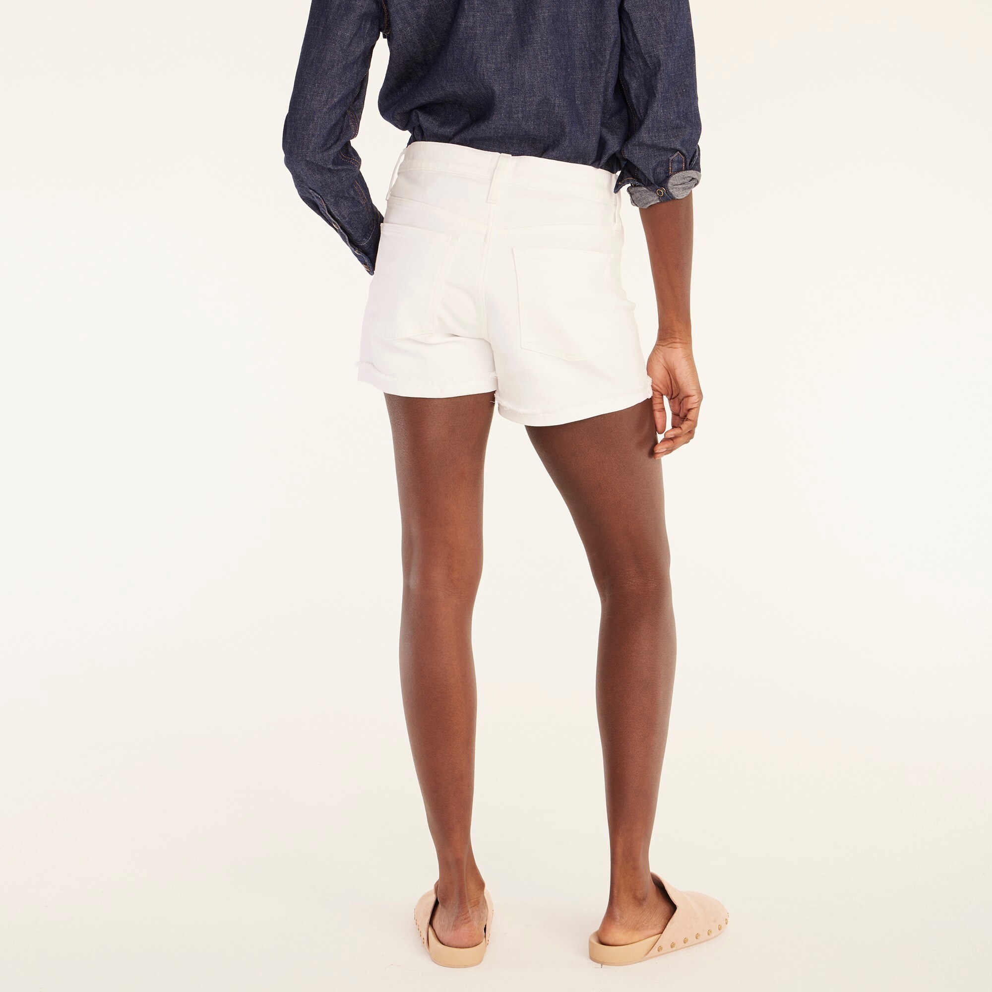 Denim short in white