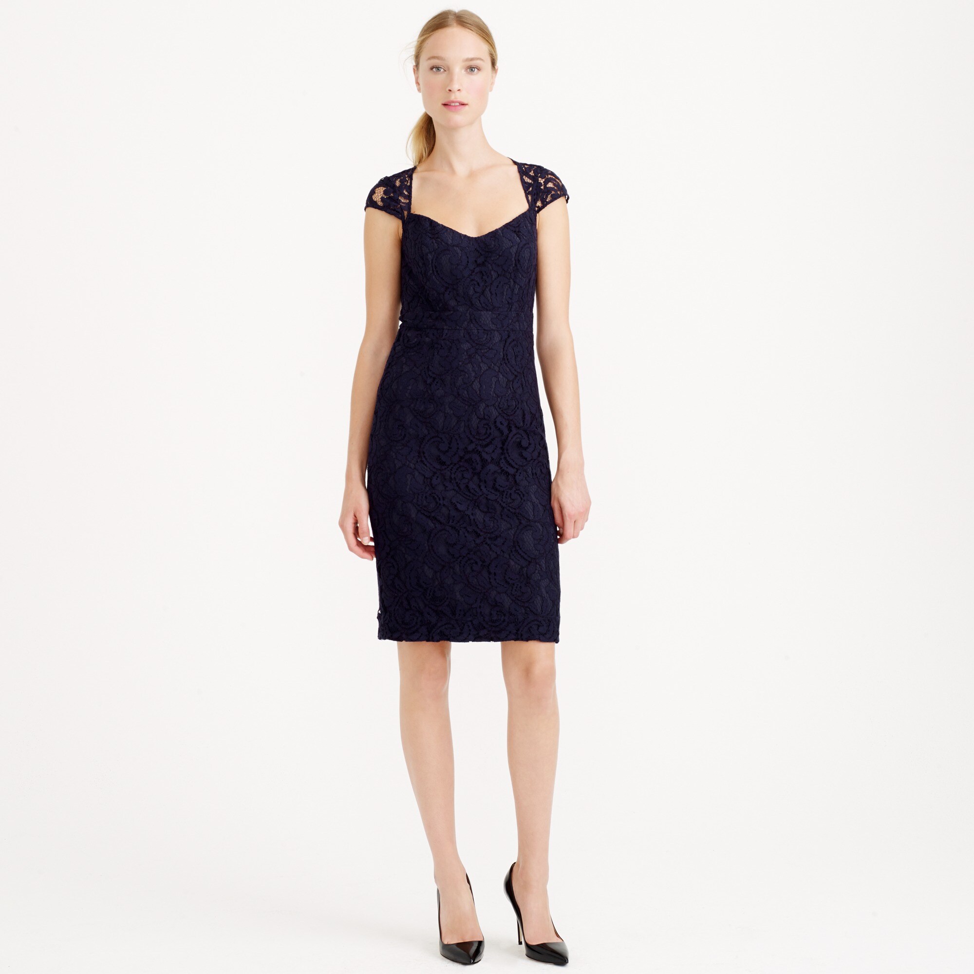 what to wear to a wedding size 16