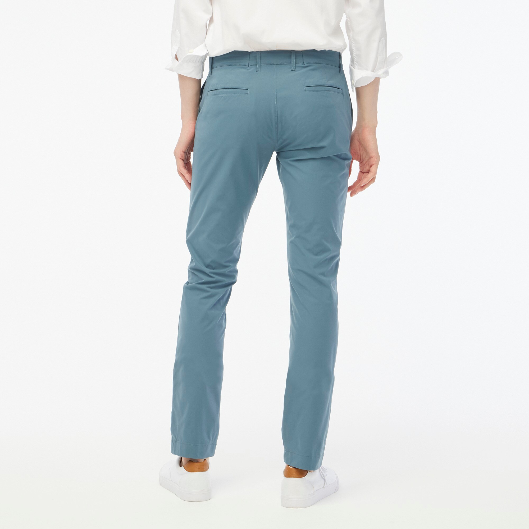 Slim-fit tech pant