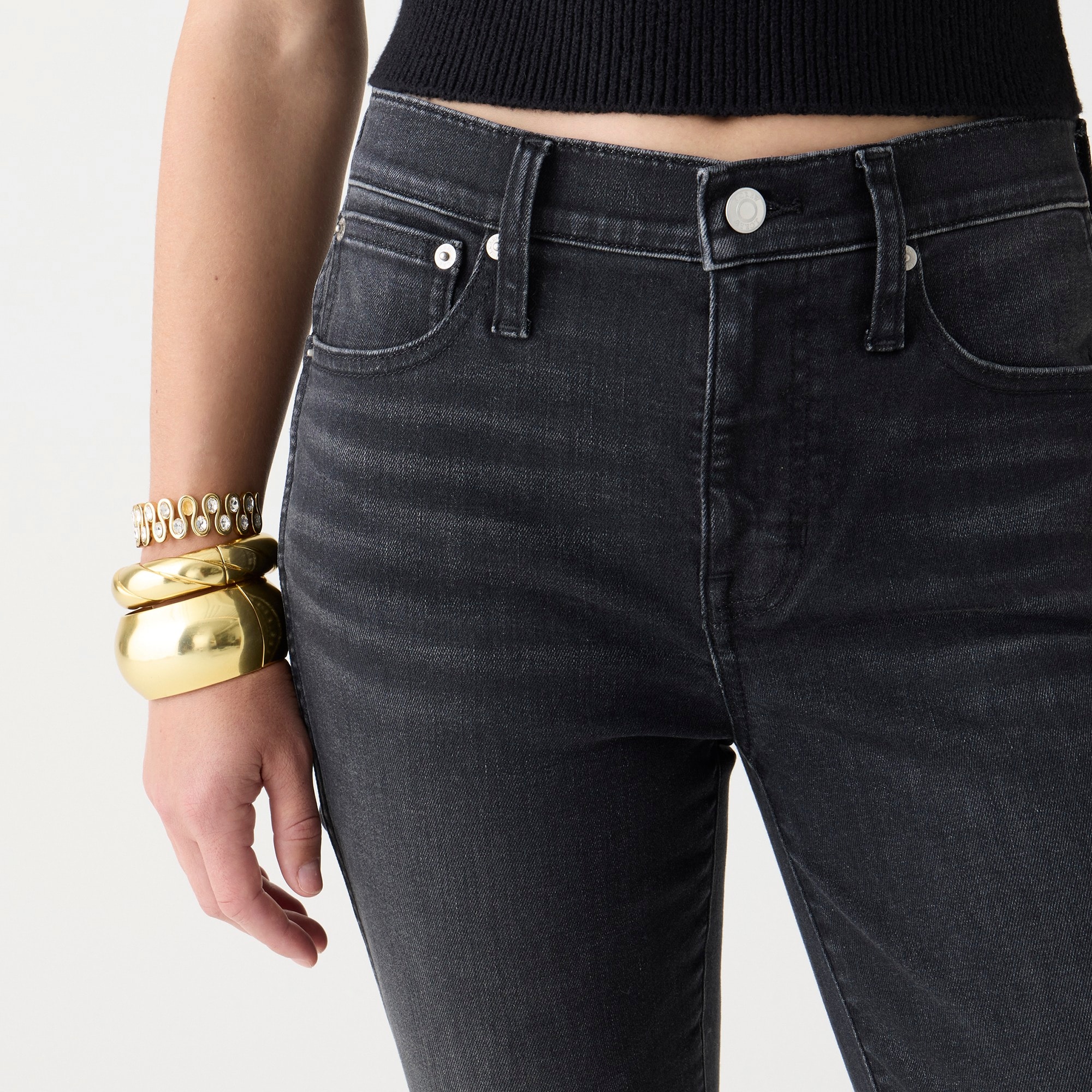 9" mid-rise vintage slim-straight jean in Charcoal wash