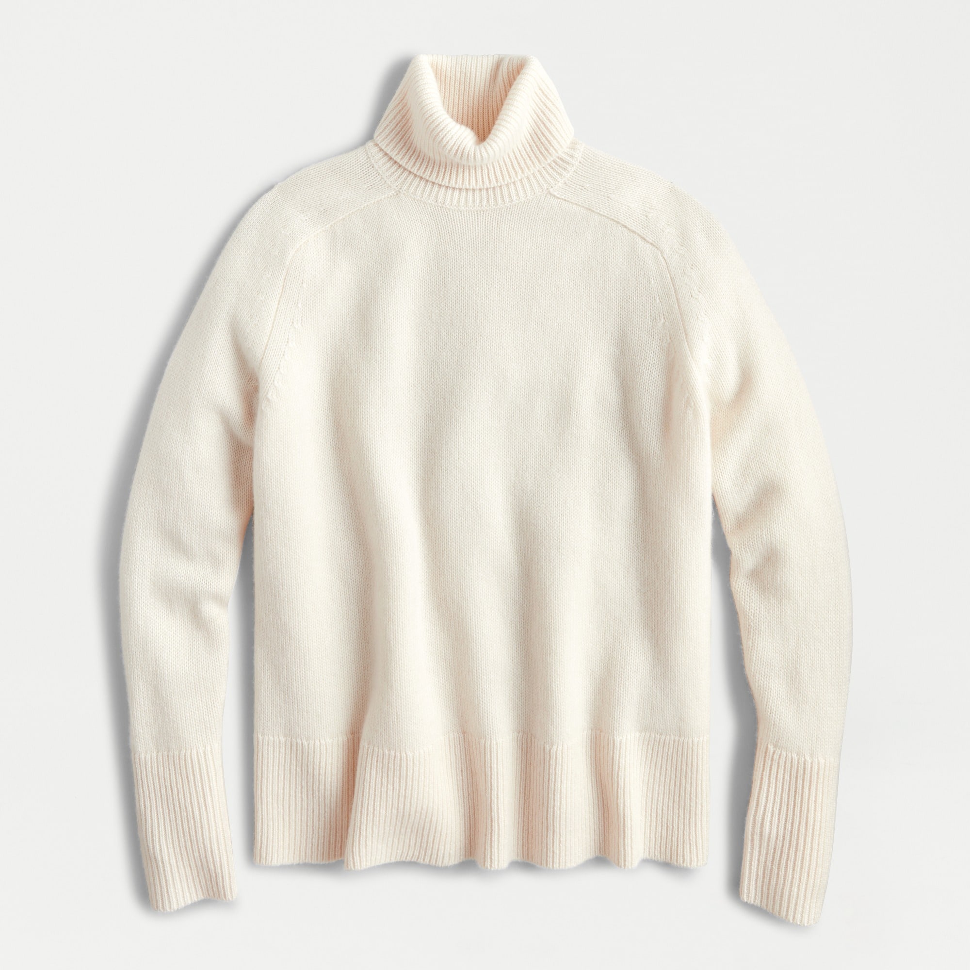 Everyday cashmere boyfriend turtleneck sweater