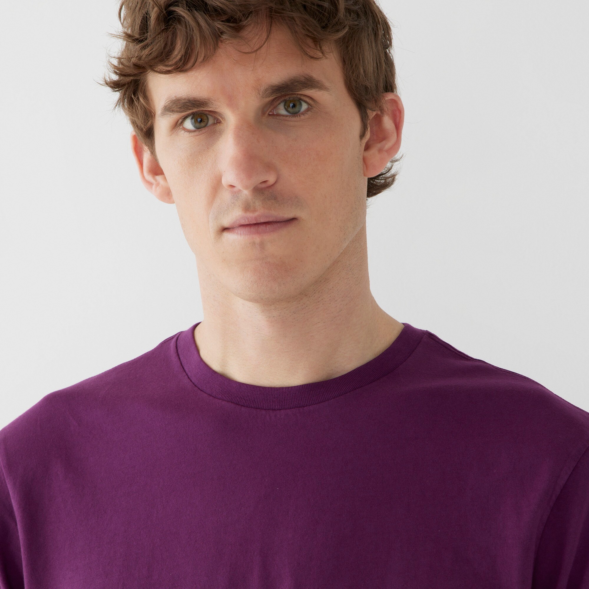 Broken-in short-sleeve T-shirt