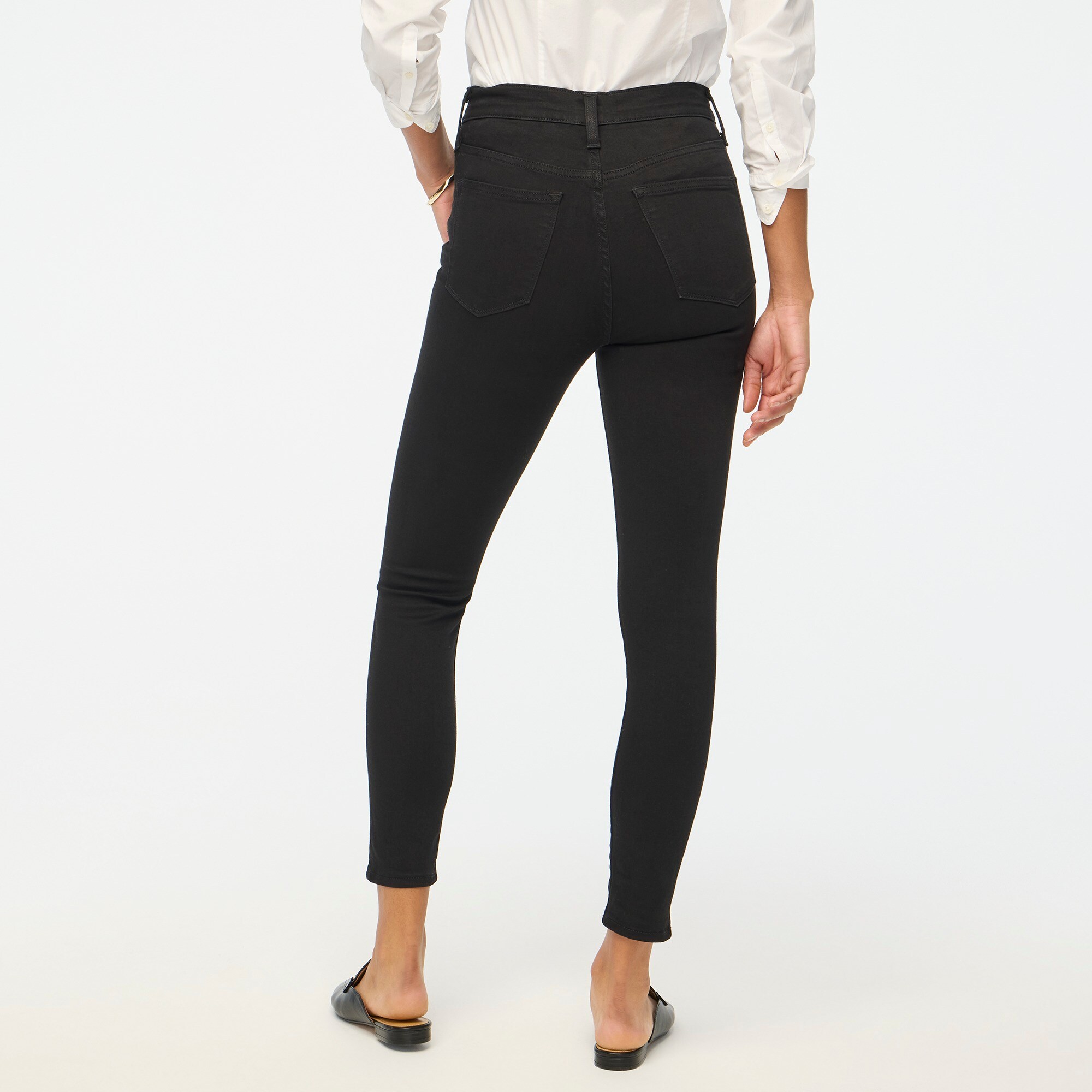 9" mid-rise black skinny jean in signature stretch