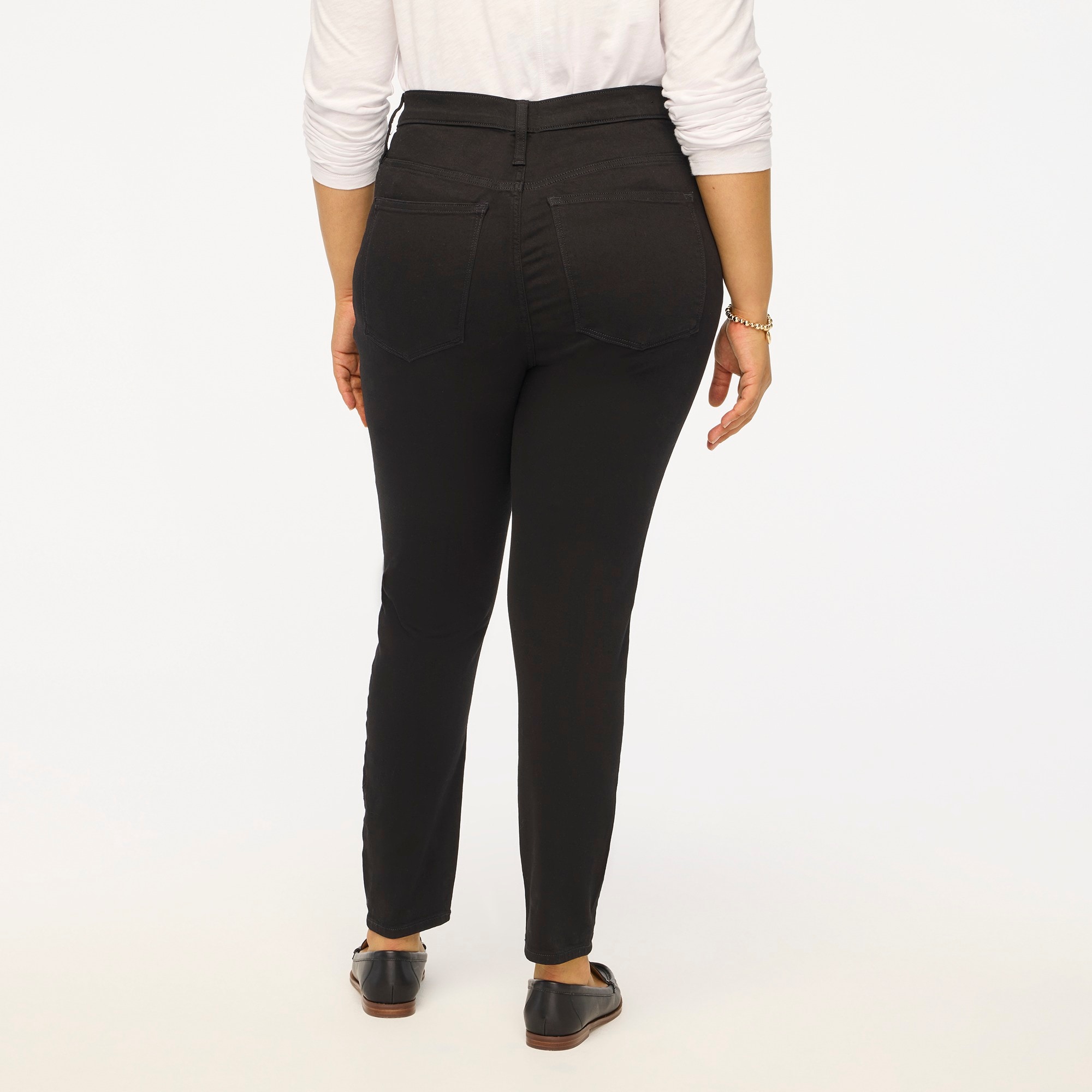 9" mid-rise black skinny jean in signature stretch