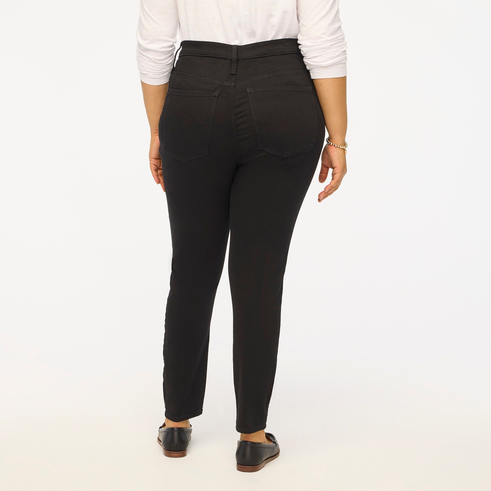 9" mid-rise black skinny jean in signature stretch