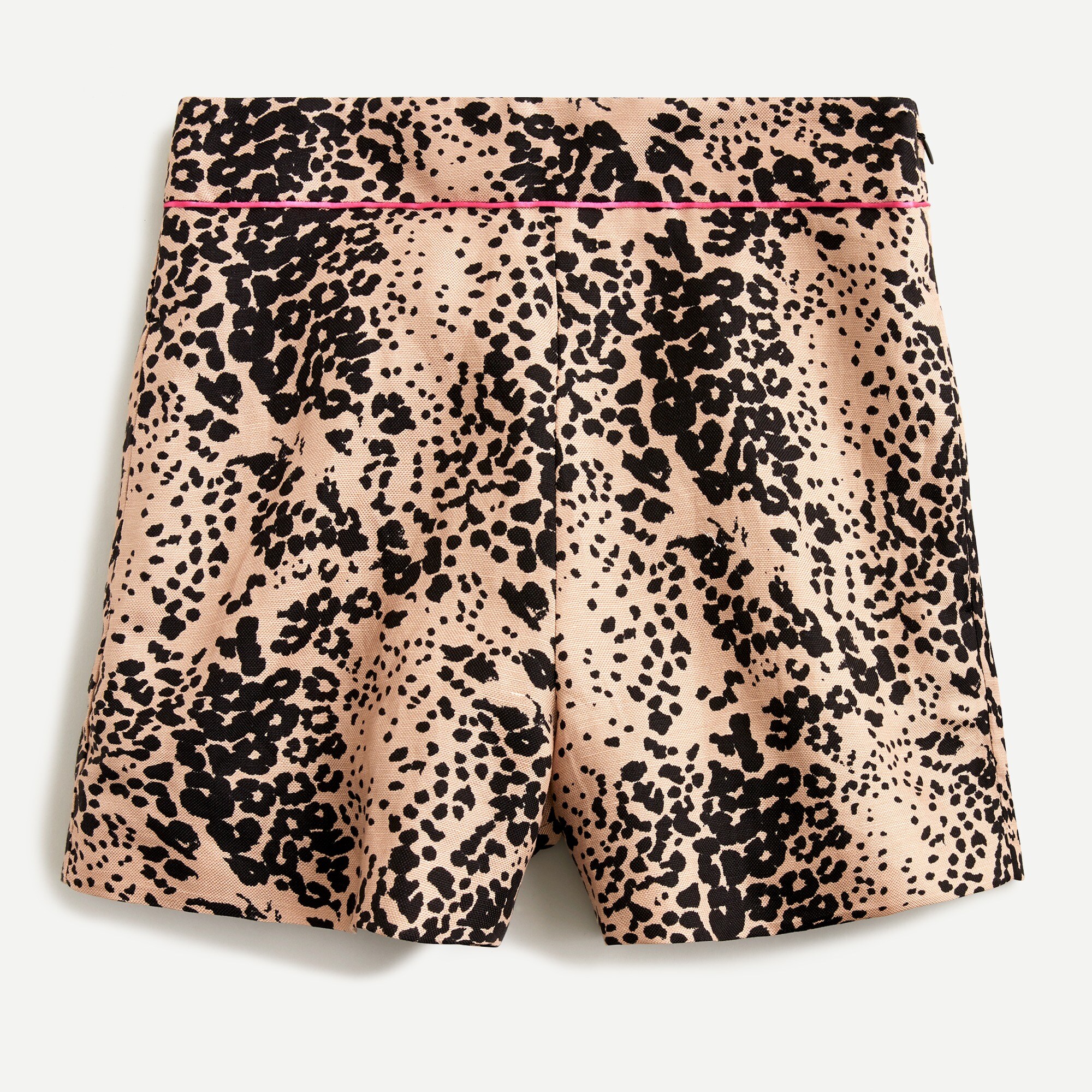 Trouser short in leopard print