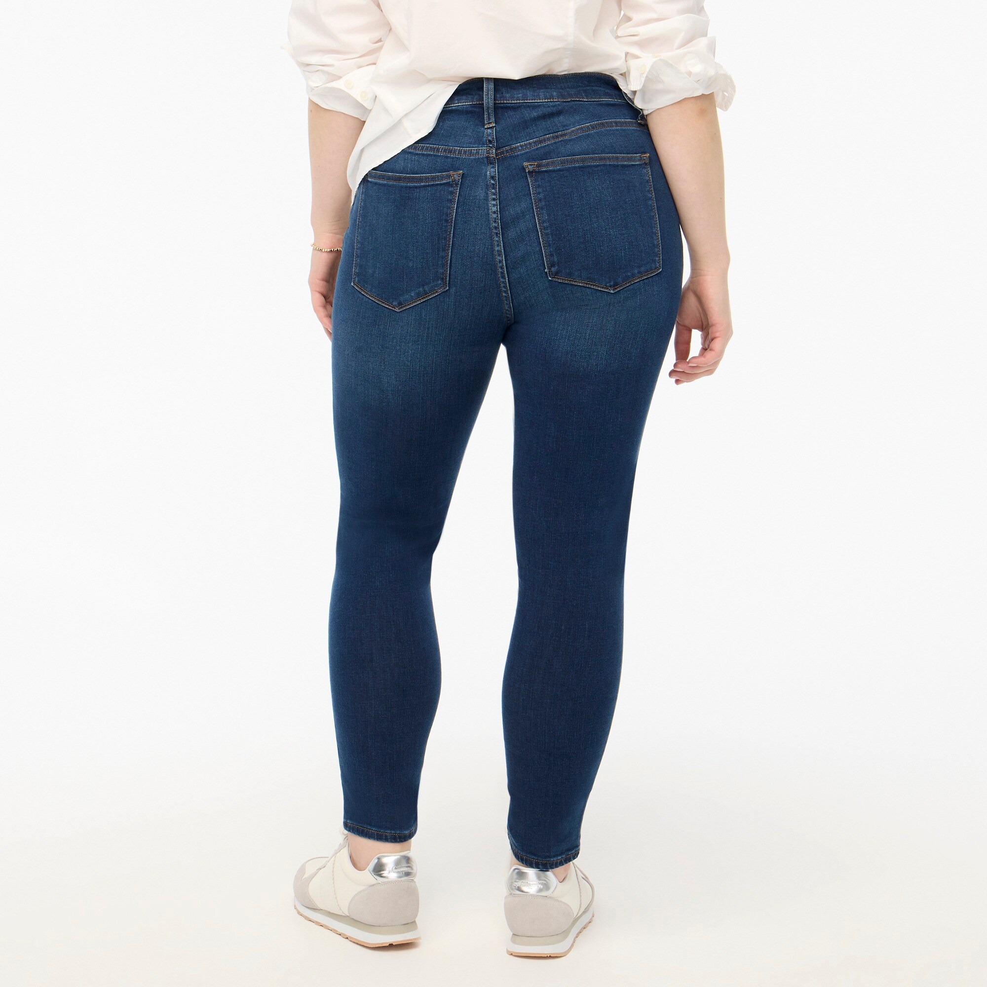 9" mid-rise skinny jean in signature stretch