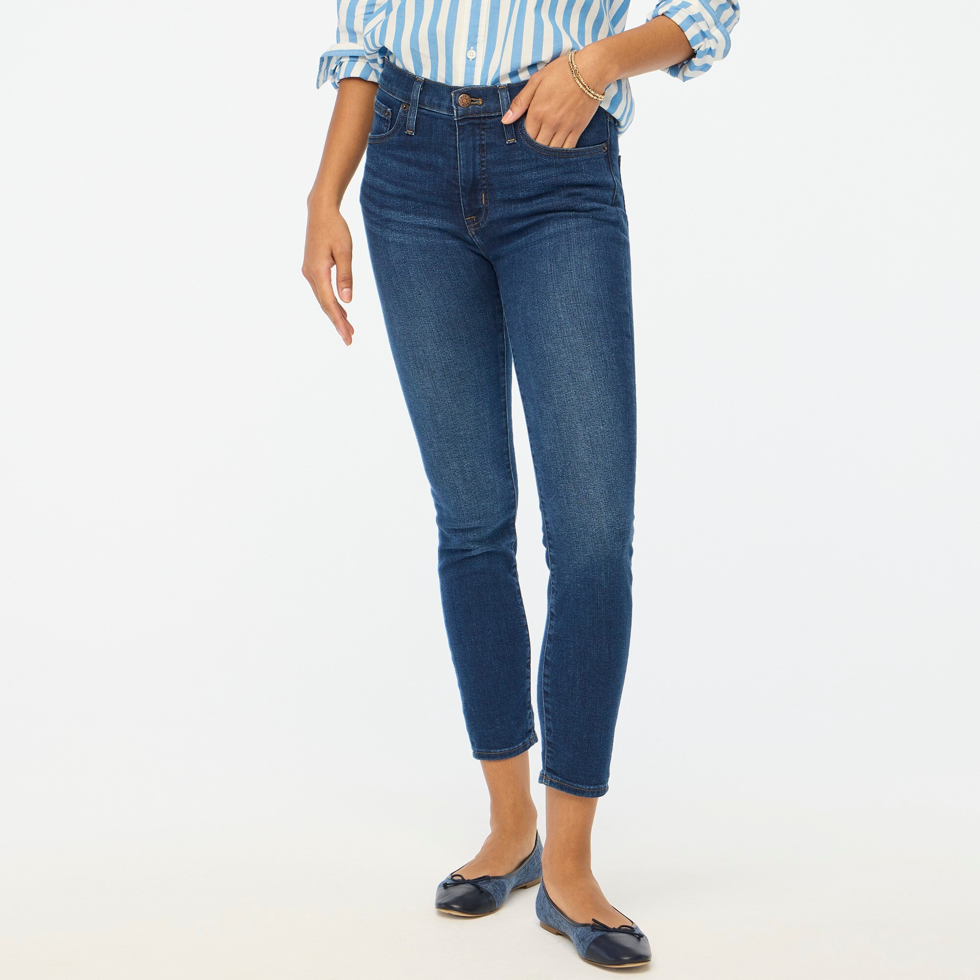  9&quot; mid-rise skinny jean in signature stretch