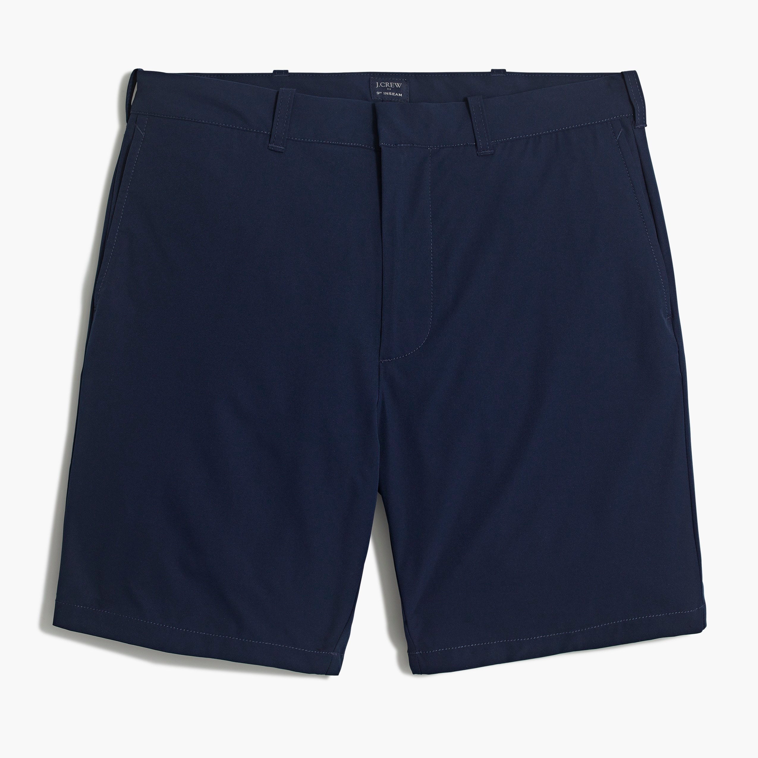 9" tech short