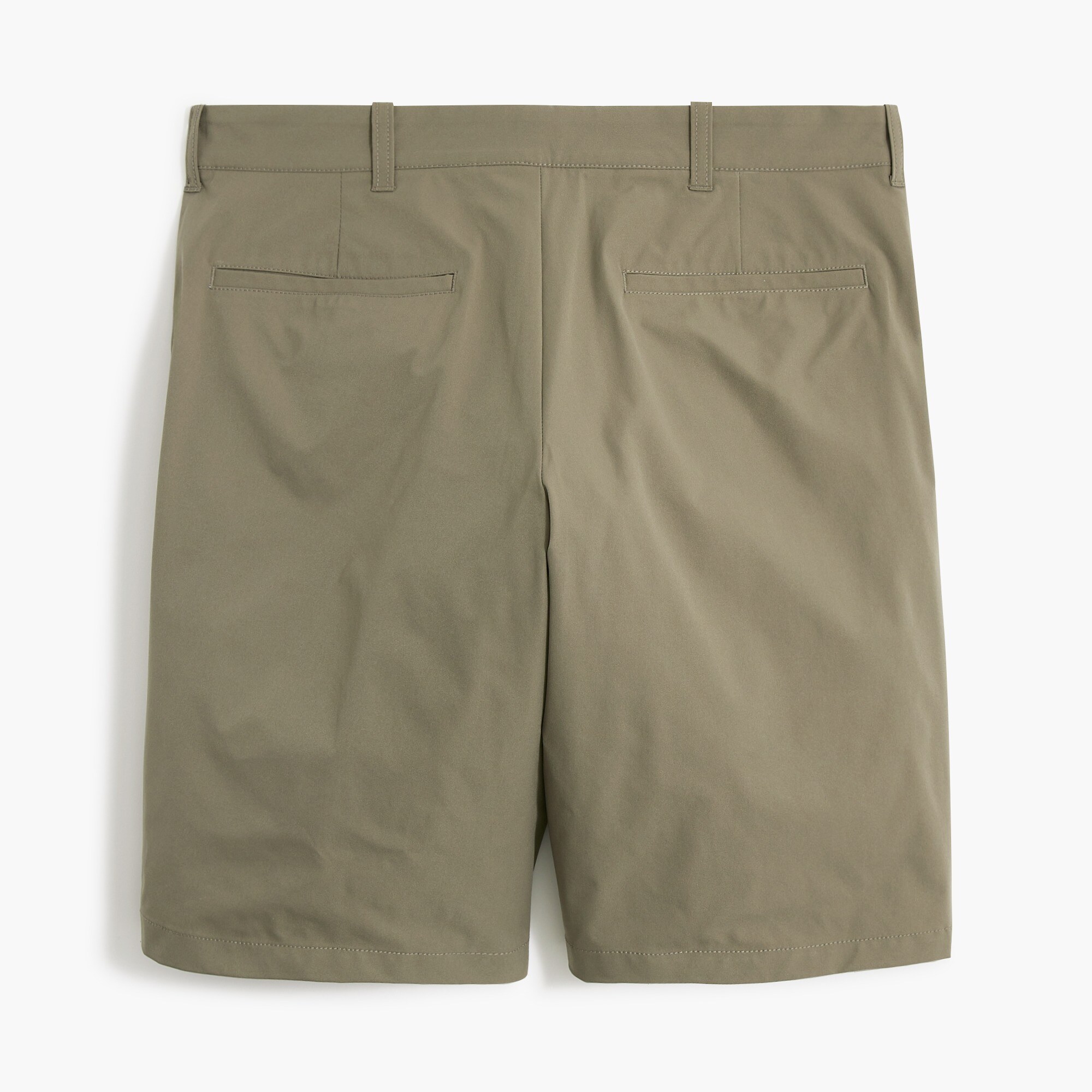 9" tech short