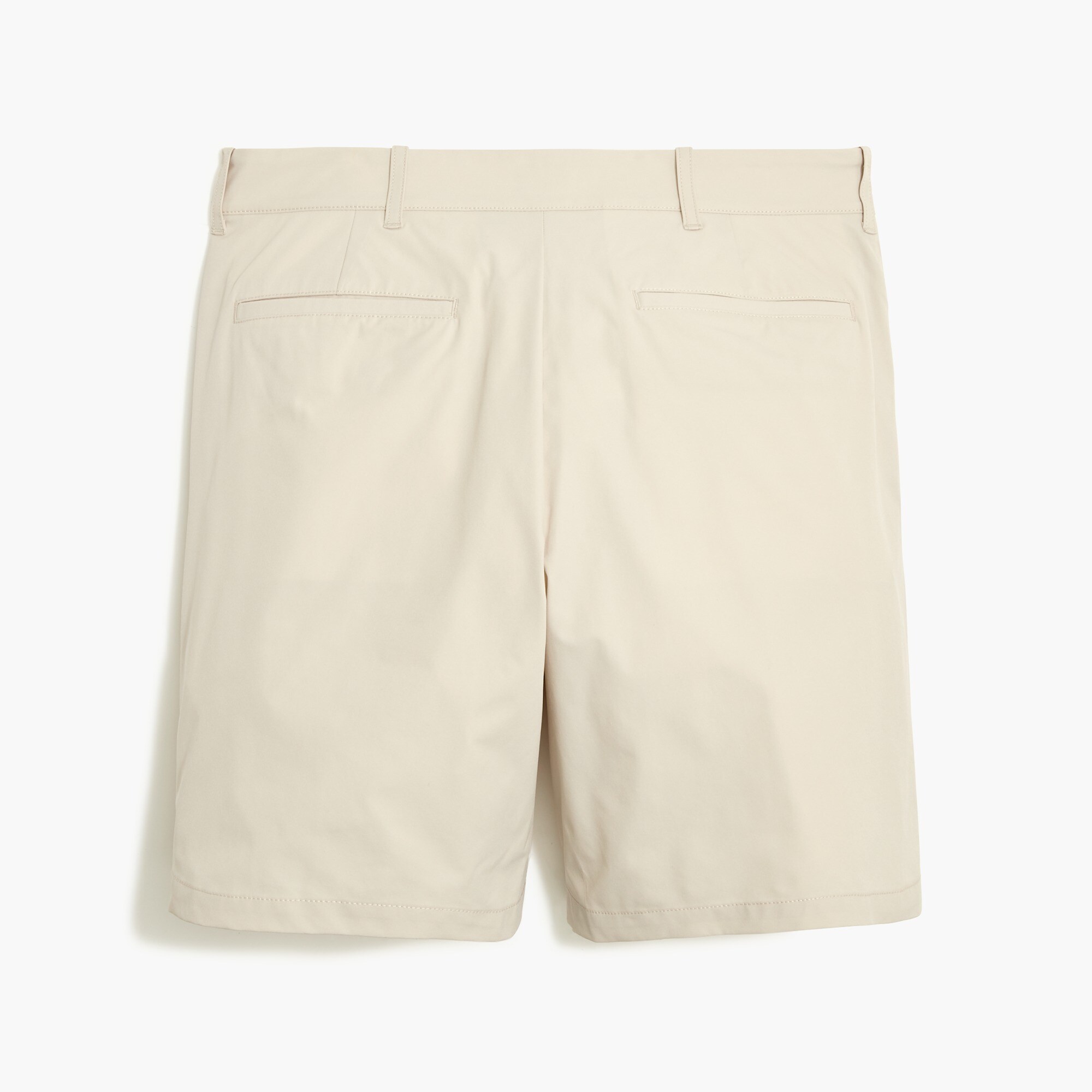 9" tech short