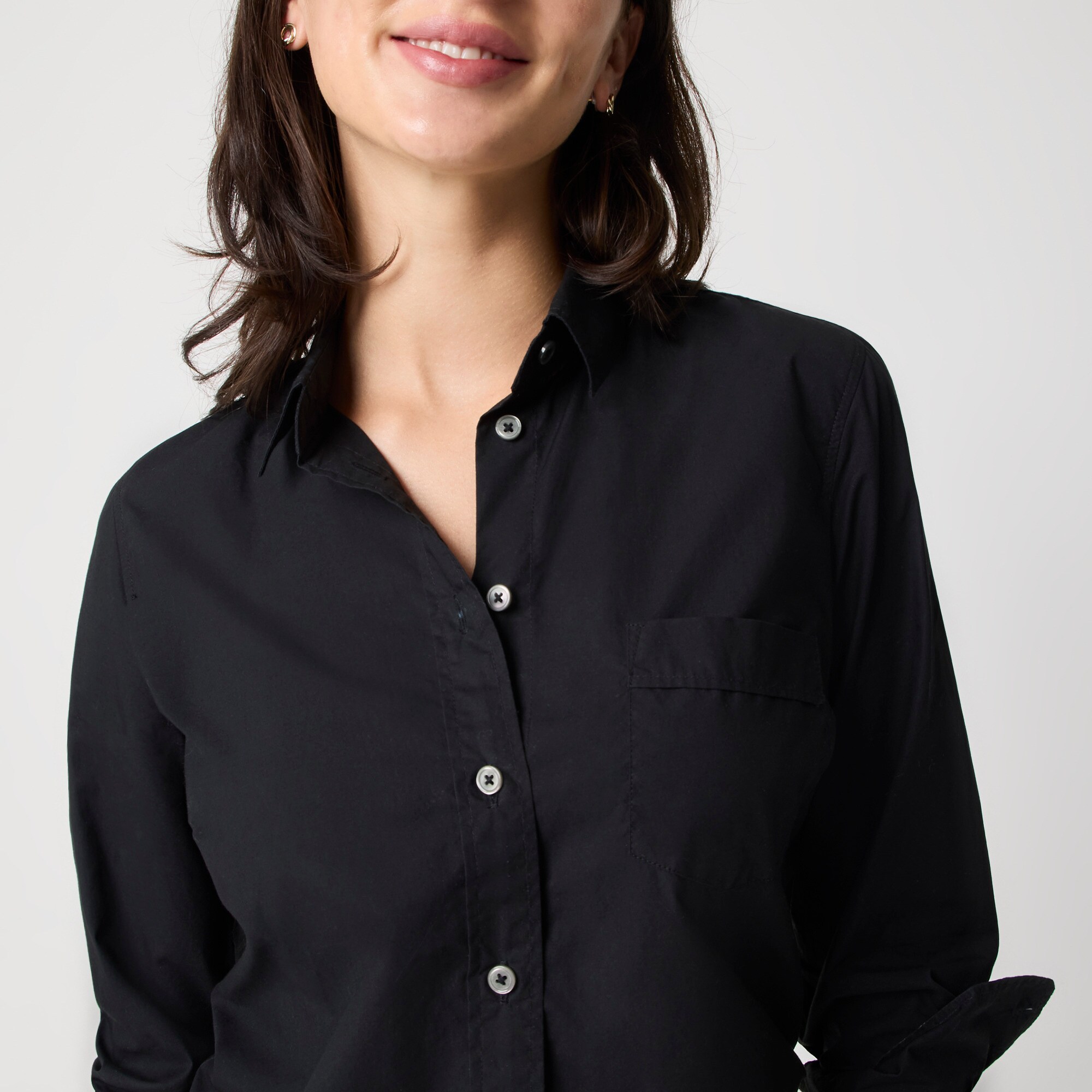 Button-up cotton poplin shirt in signature fit