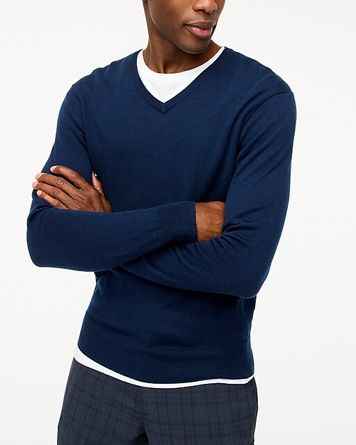 mens Machine-washable merino wool-blend V-neck sweater