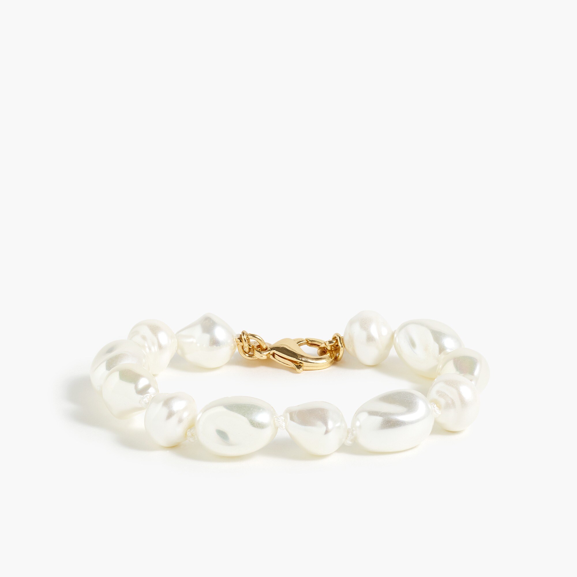 Statement pearl bracelet