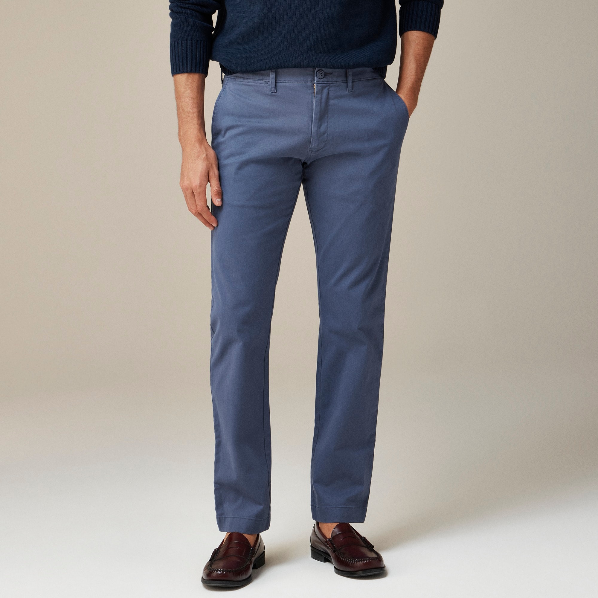  484 Slim-fit stretch chino pant