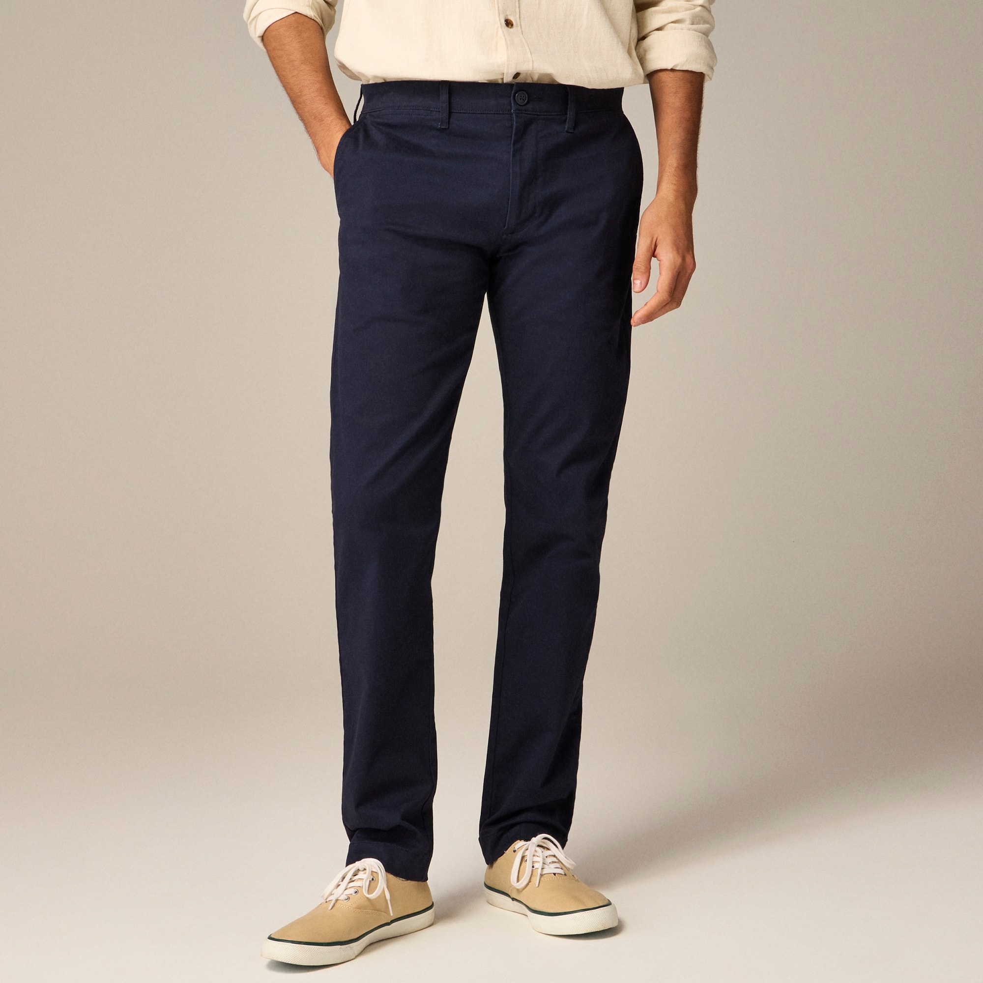  484 Slim-fit stretch chino pant