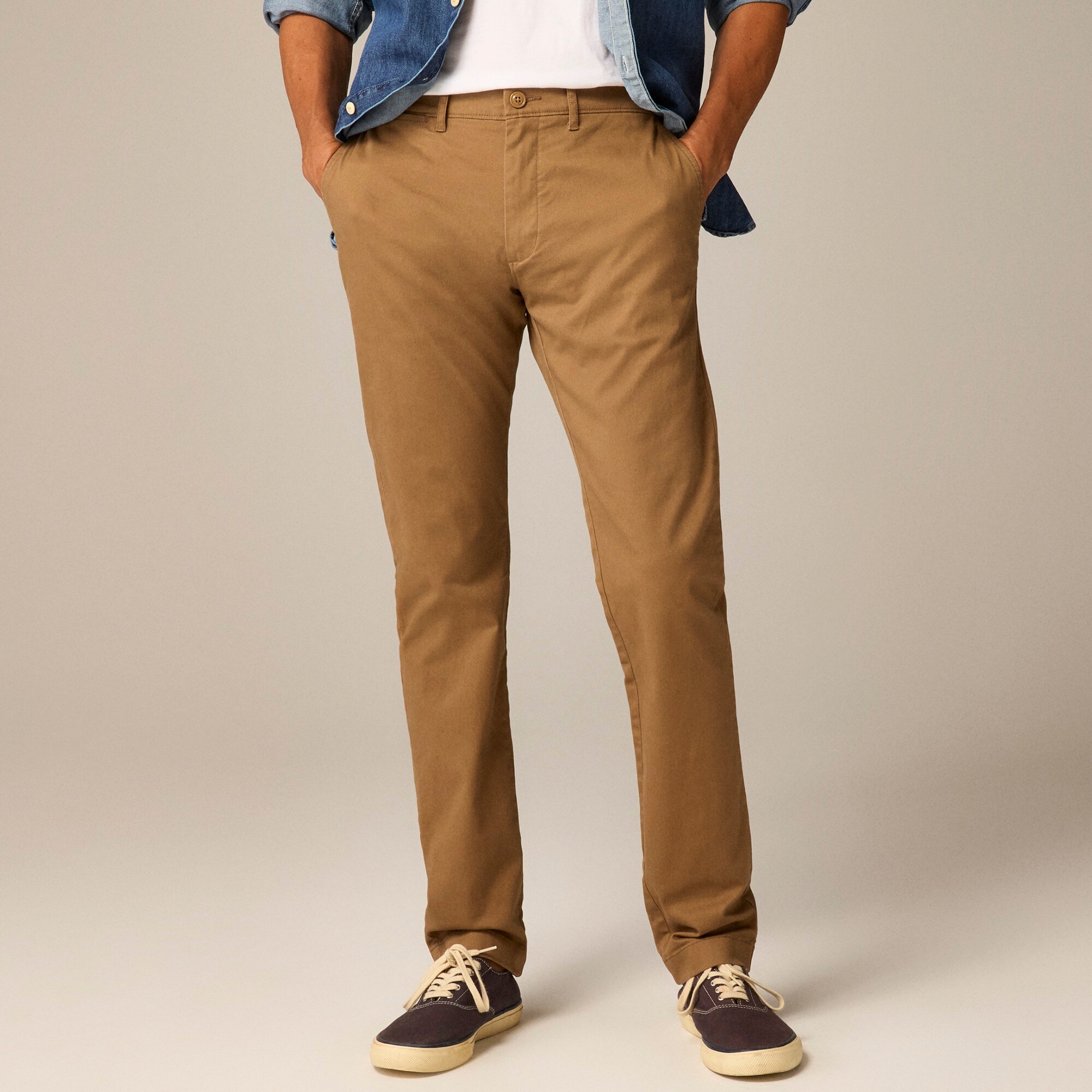  484 Slim-fit stretch chino pant