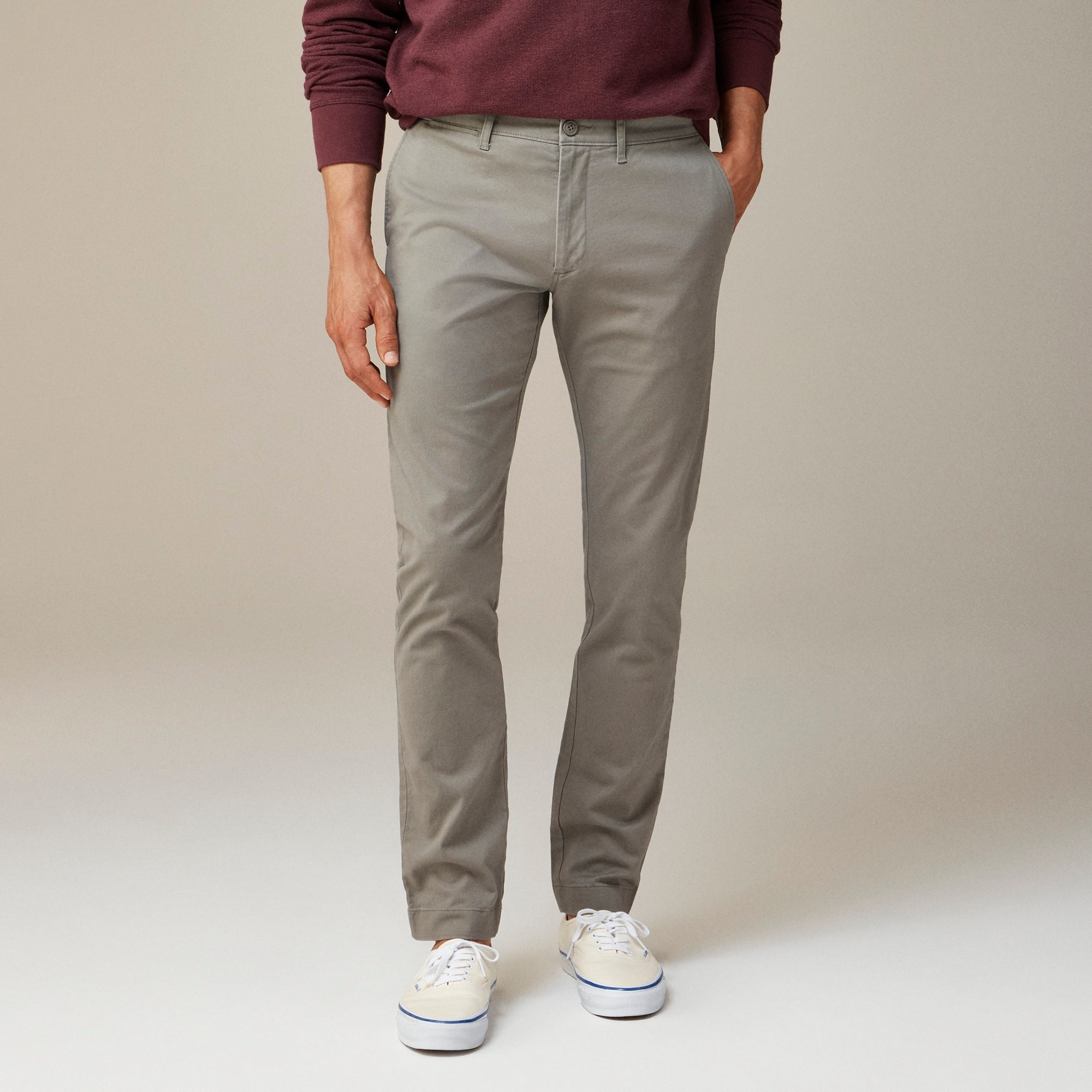  484 Slim-fit stretch chino pant