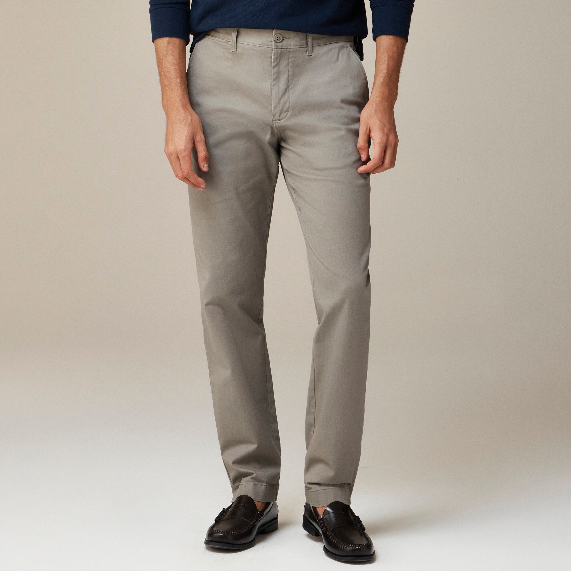  770&trade; Straight-fit stretch chino pant