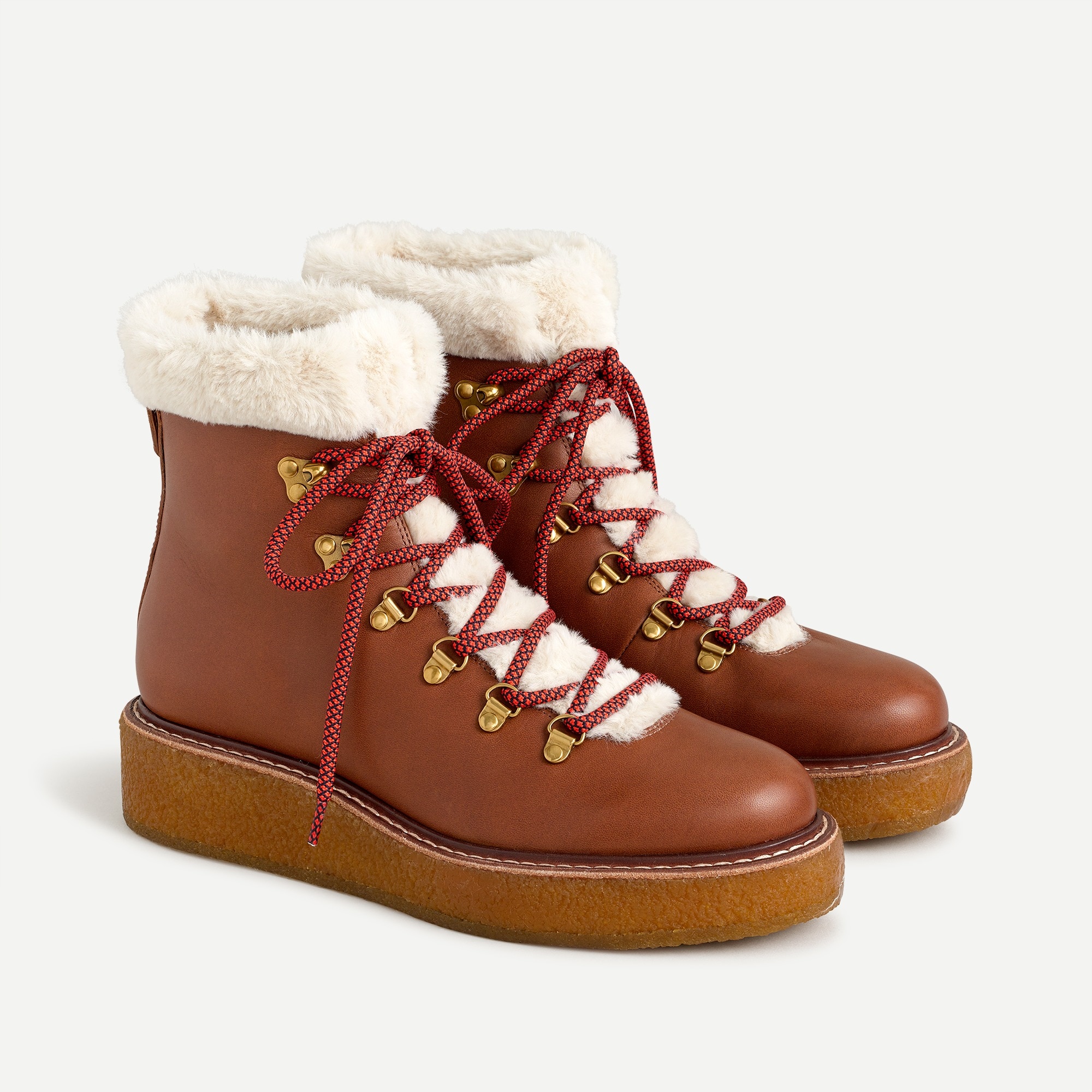 Leather winter boots with wedge crepe sole