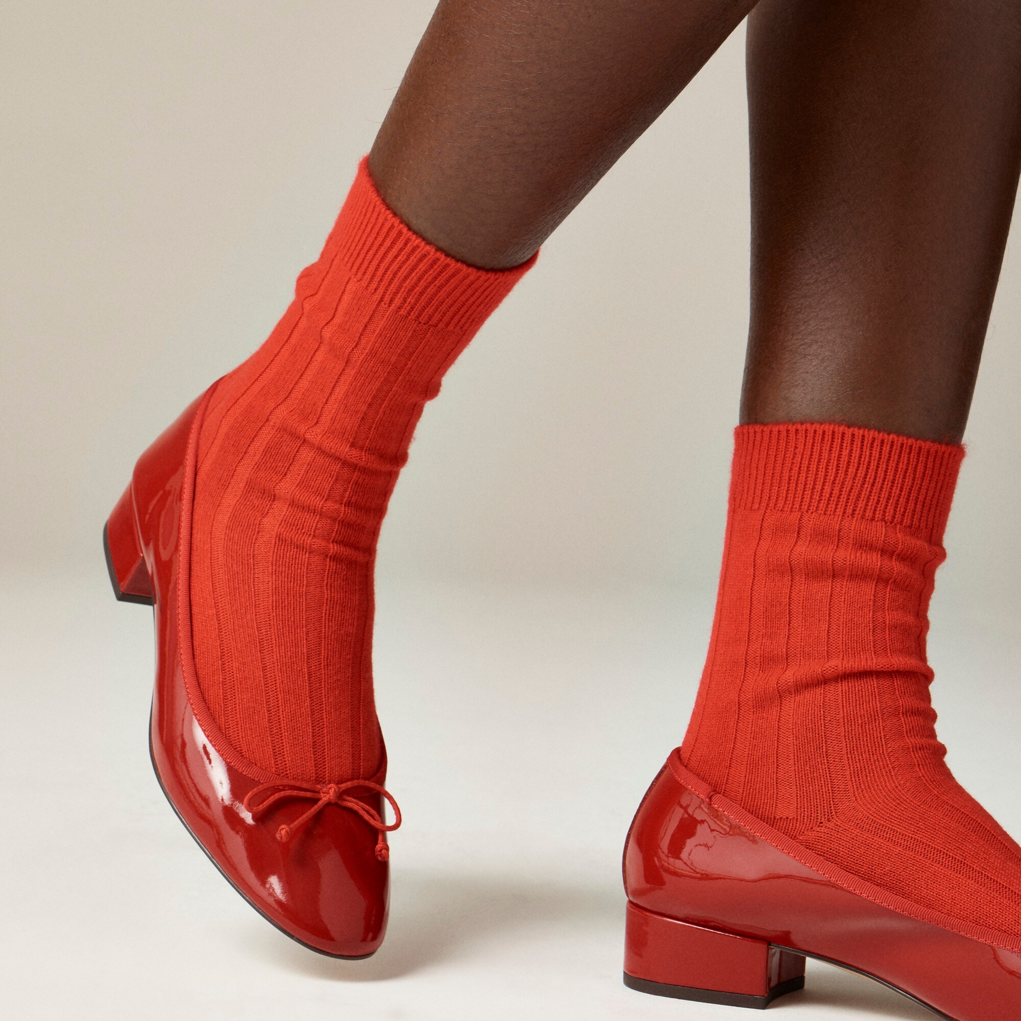 Cashmere-blend trouser socks