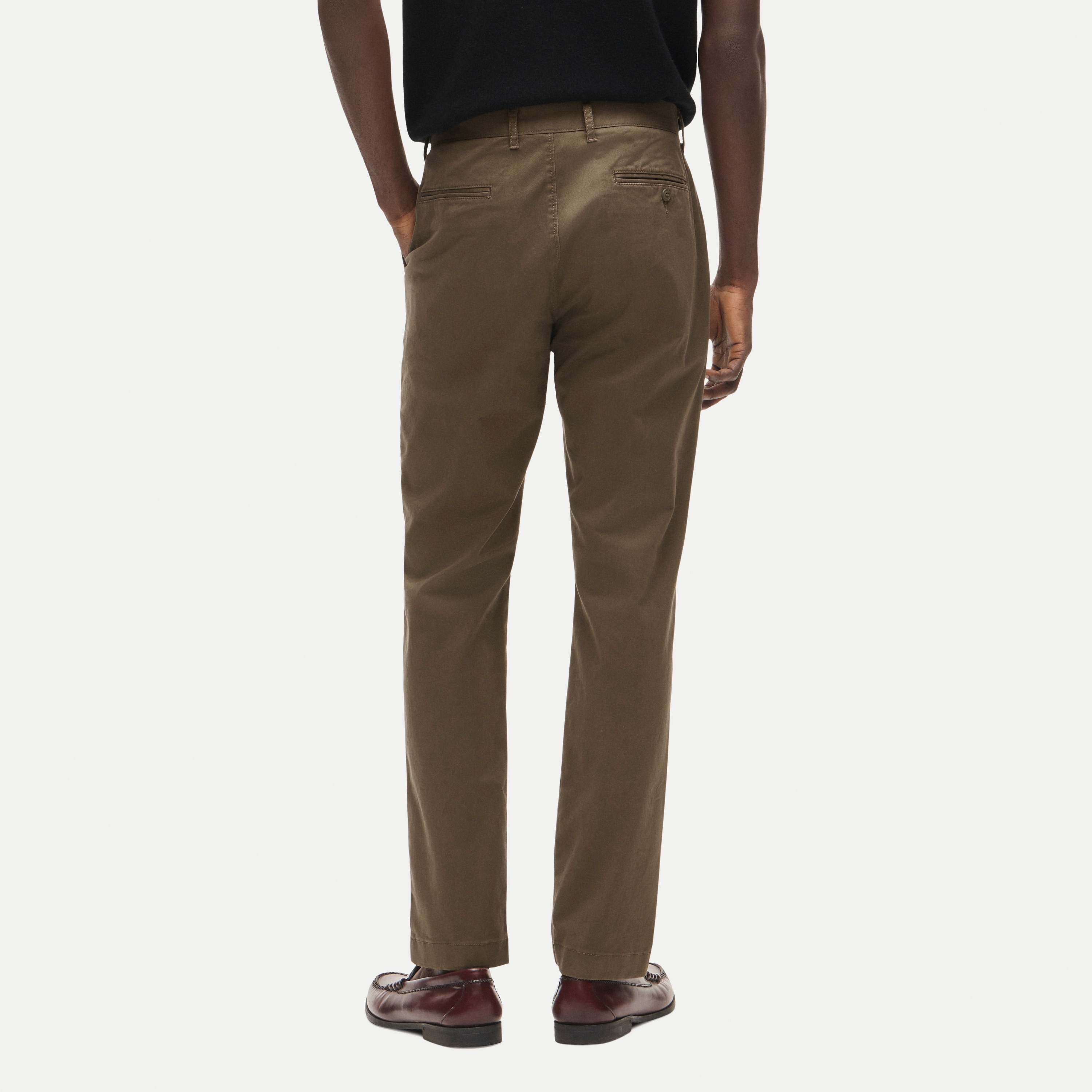 1040 Athletic Tapered-fit stretch chino pant