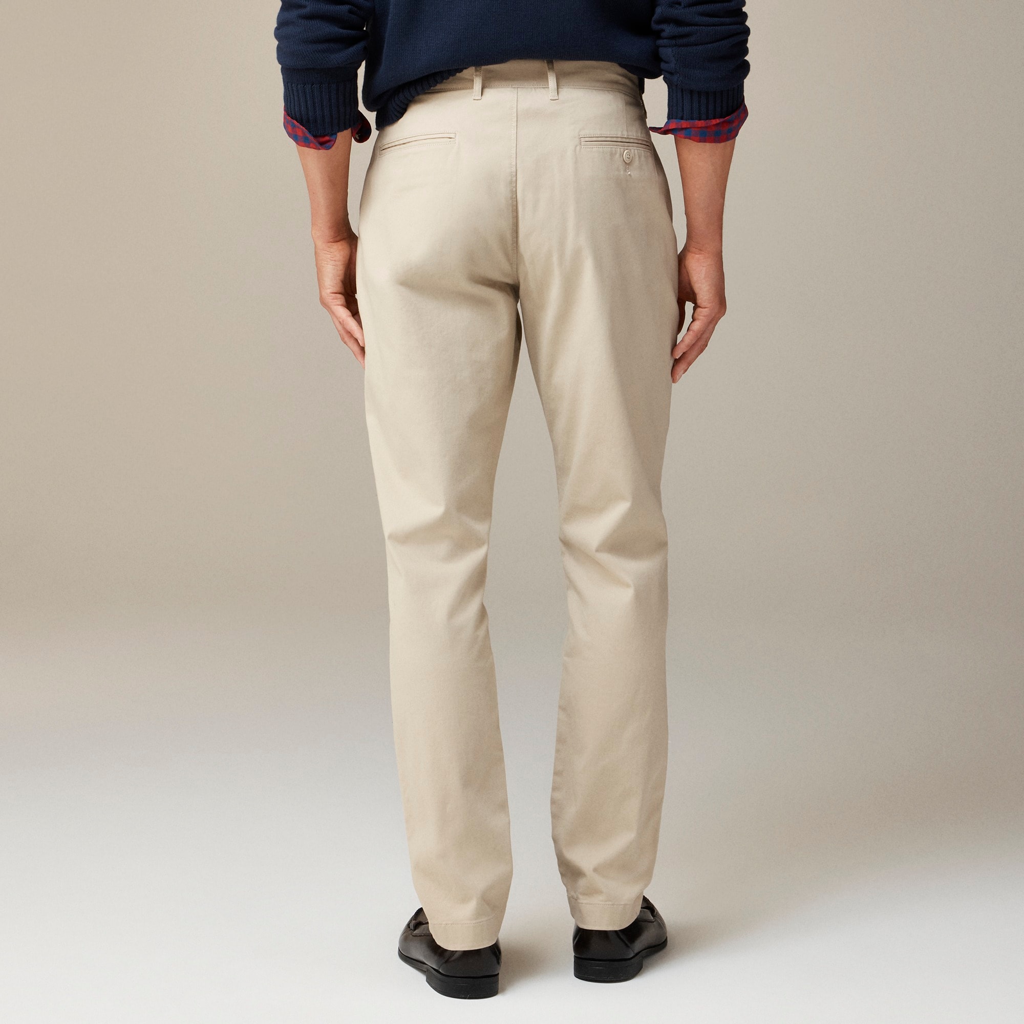 1040 Athletic Tapered-fit stretch chino pant