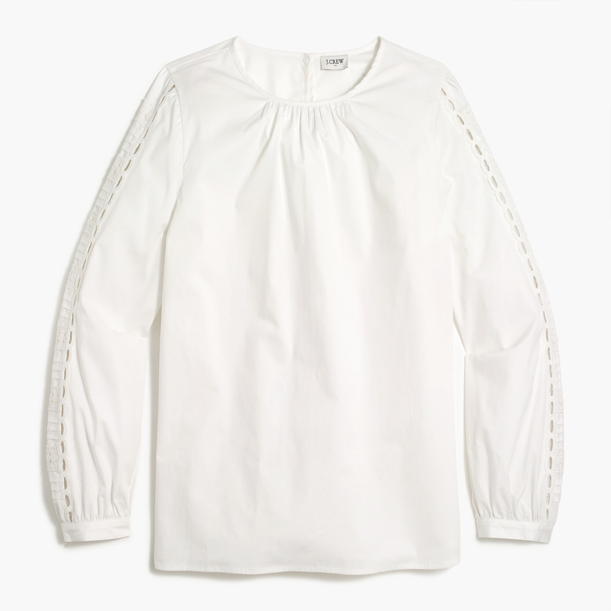 Cotton poplin puff-sleeve top with eyelet