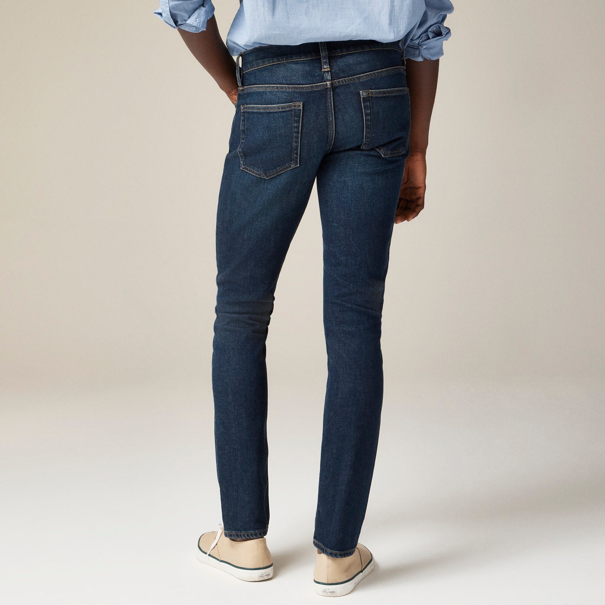 250 Skinny-fit stretch jean in one-year wash