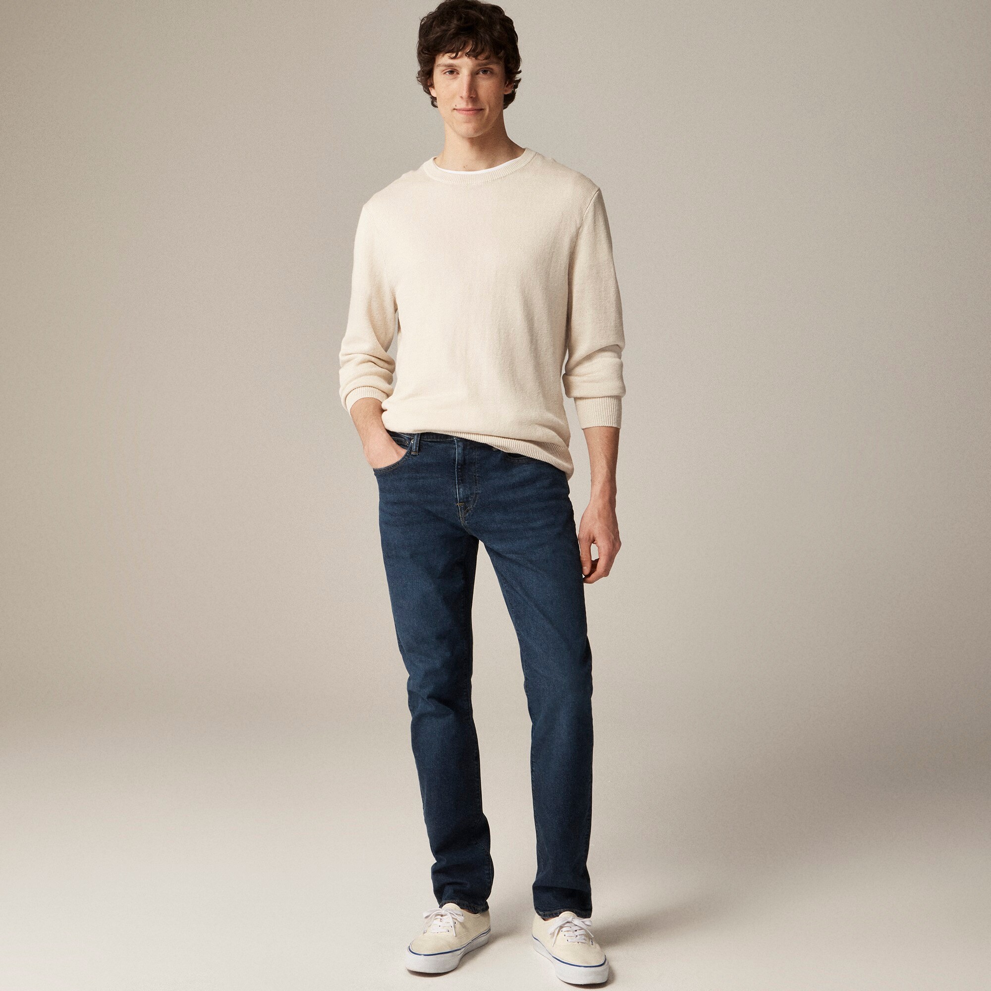 484 Slim-fit stretch jean in one-year wash