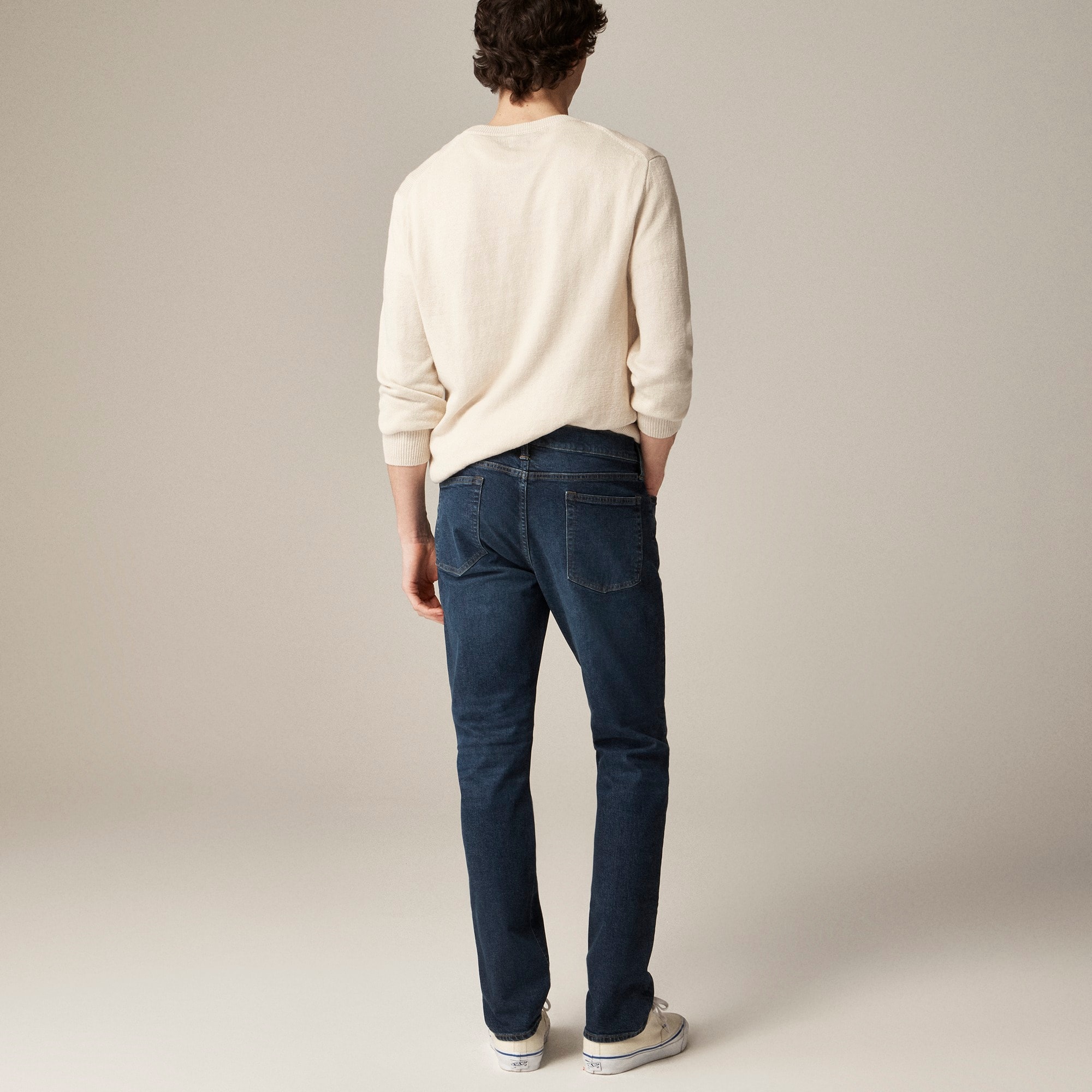 484 Slim-fit stretch jean in one-year wash