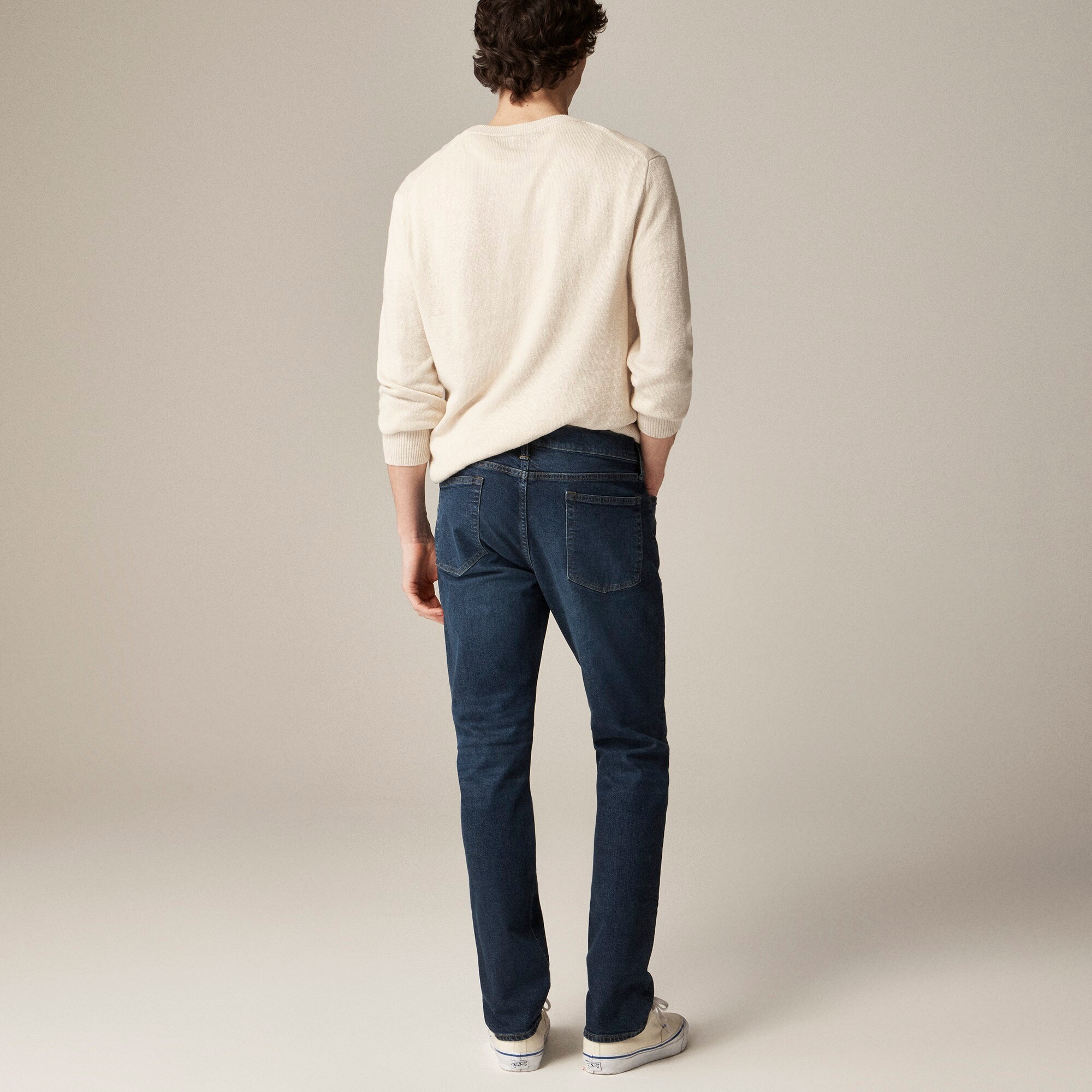 484 Slim-fit stretch jean in one-year wash