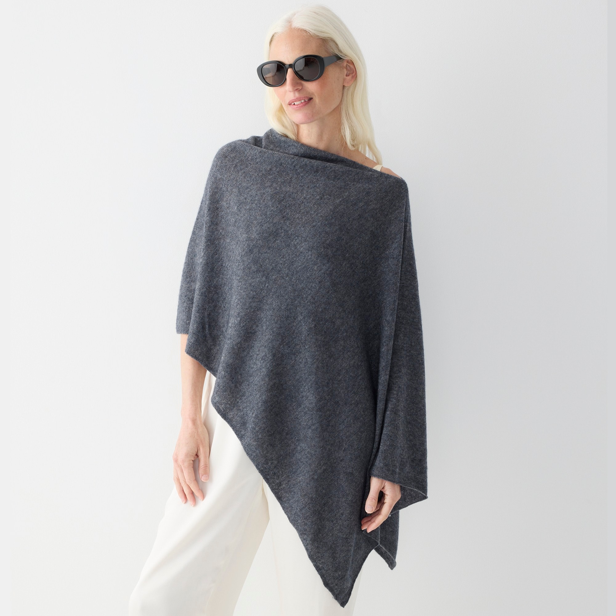 cashmere wool poncho (black)