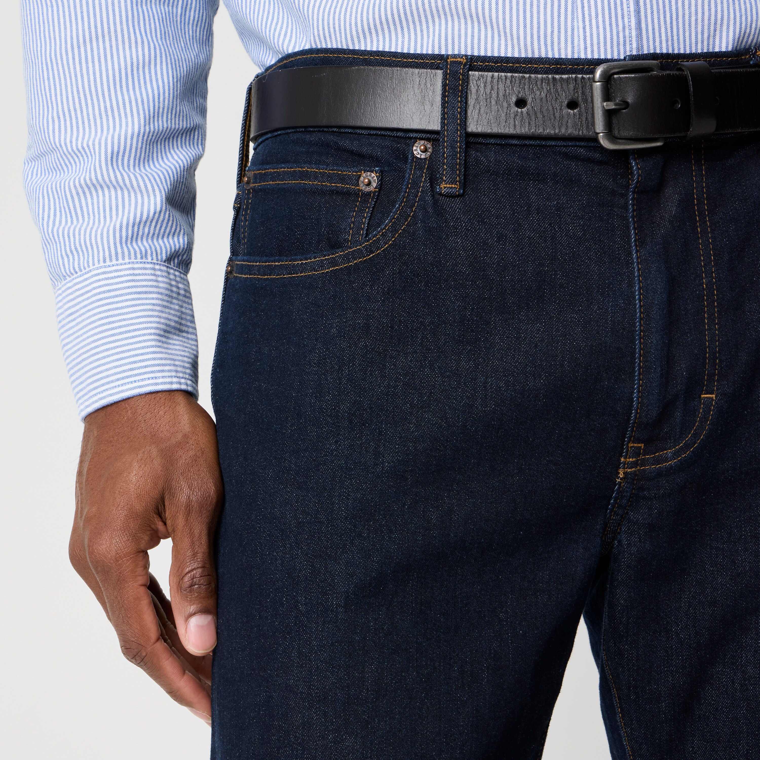 Straight-fit Jean In Signature Flex For Men | Factory