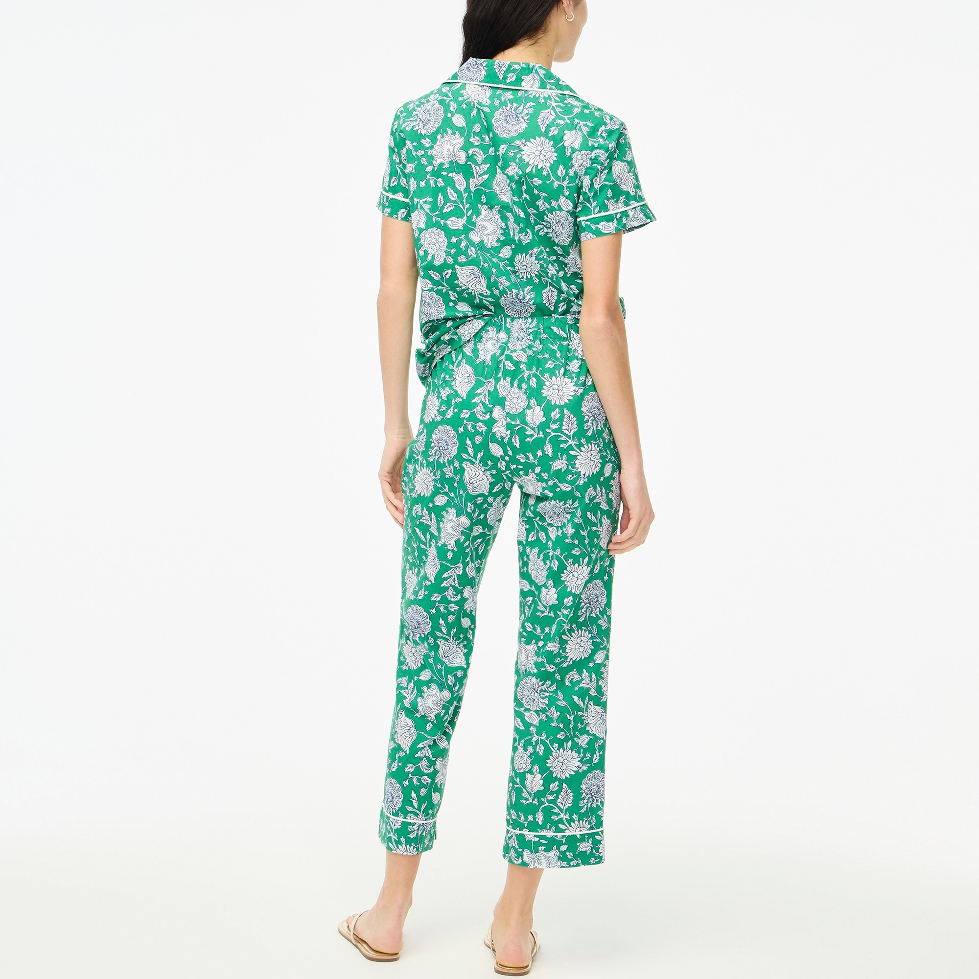 Short-sleeve pajama set with cropped pant