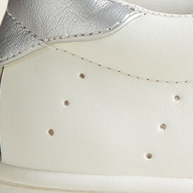 METALLIC SILVER