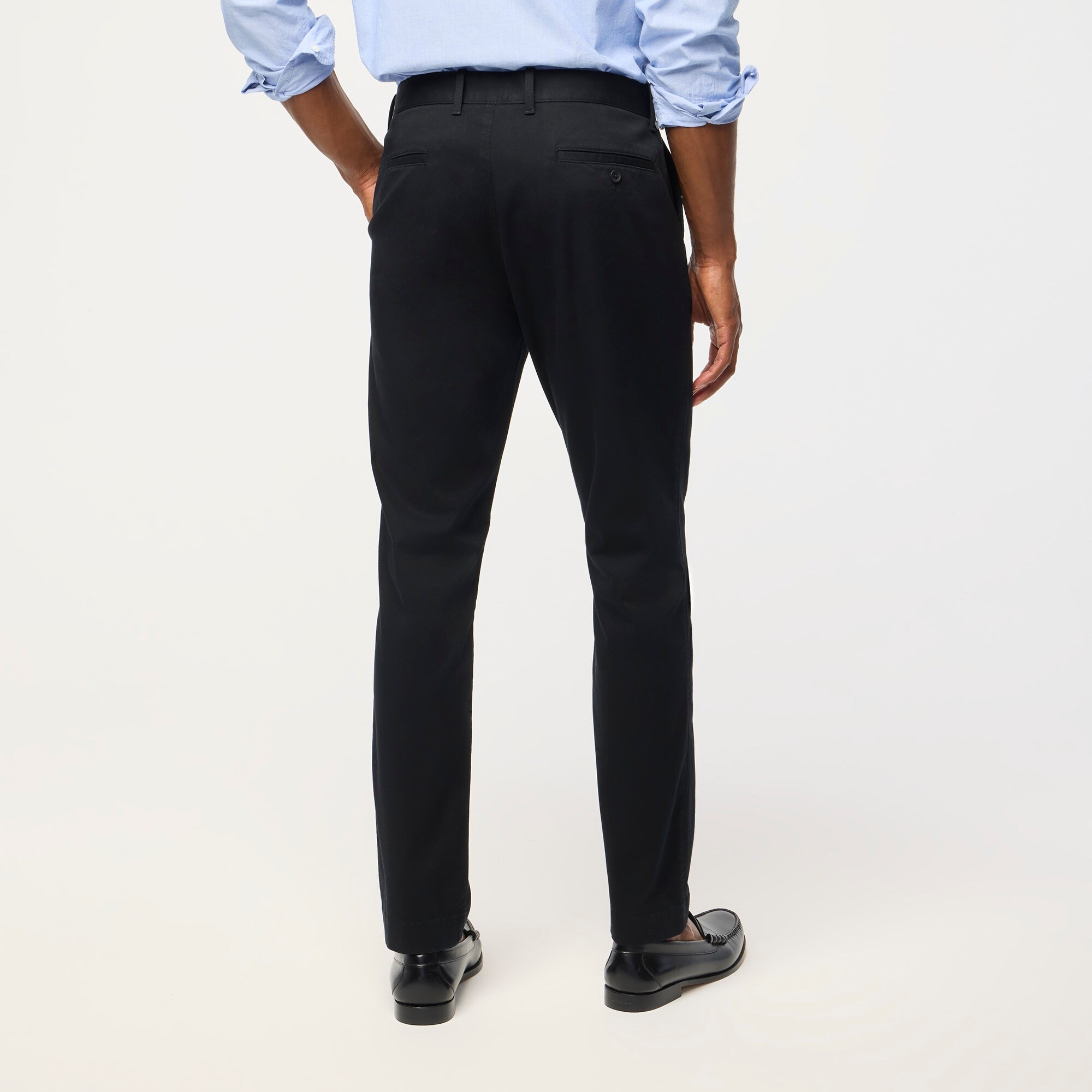 Athletic slim-fit chino pant