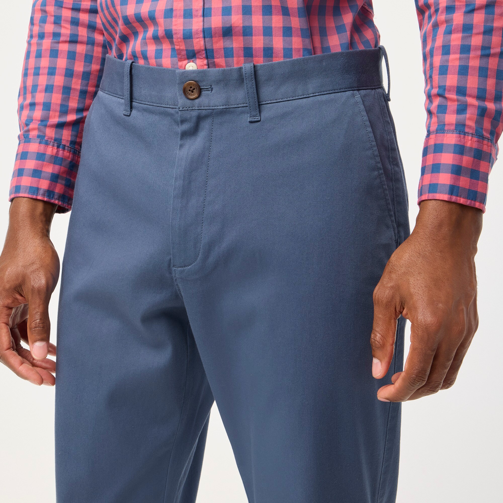 Athletic slim-fit chino pant