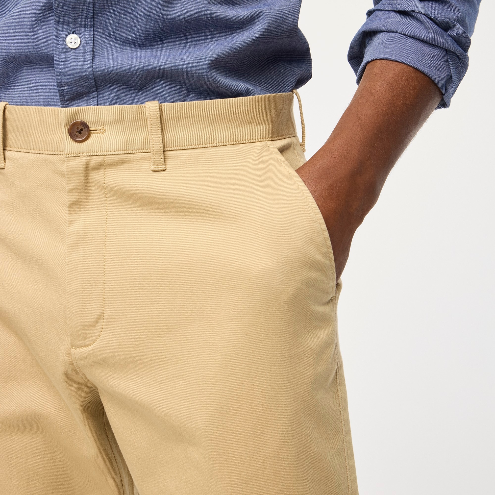 Athletic slim-fit chino pant