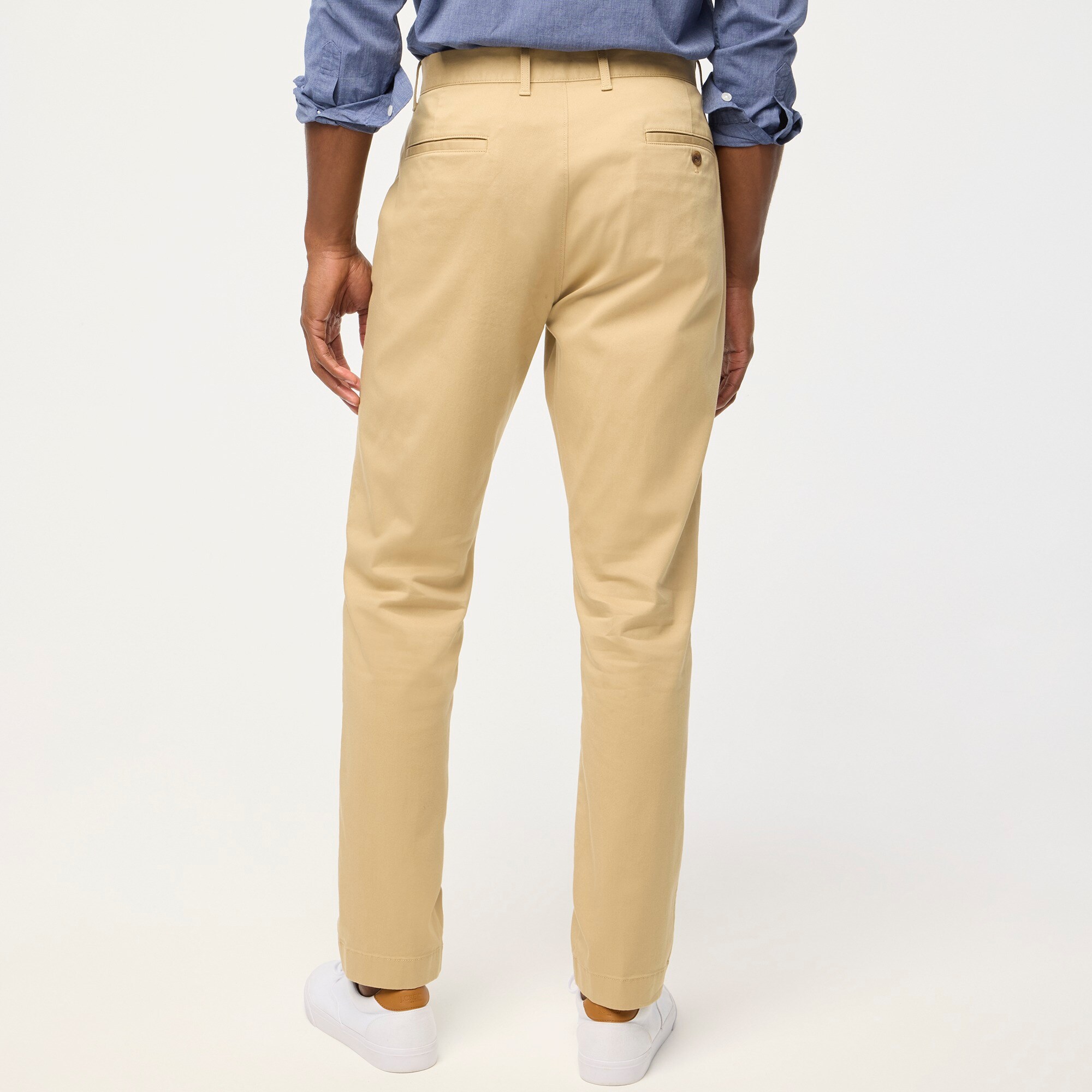 Athletic slim-fit chino pant
