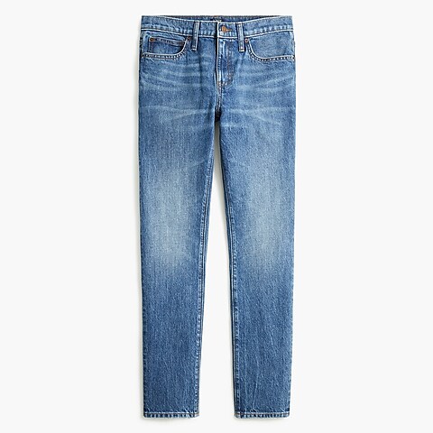  Slim-fit rigid jean