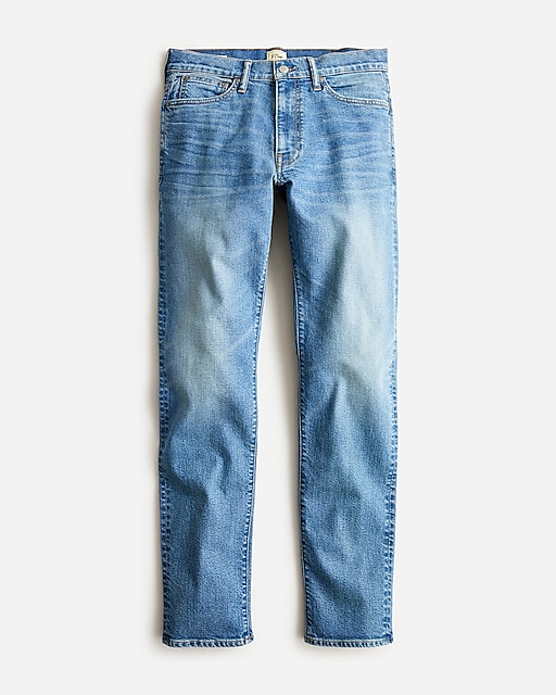 mens 1040 Athletic Tapered-fit stretch jean in three-year wash