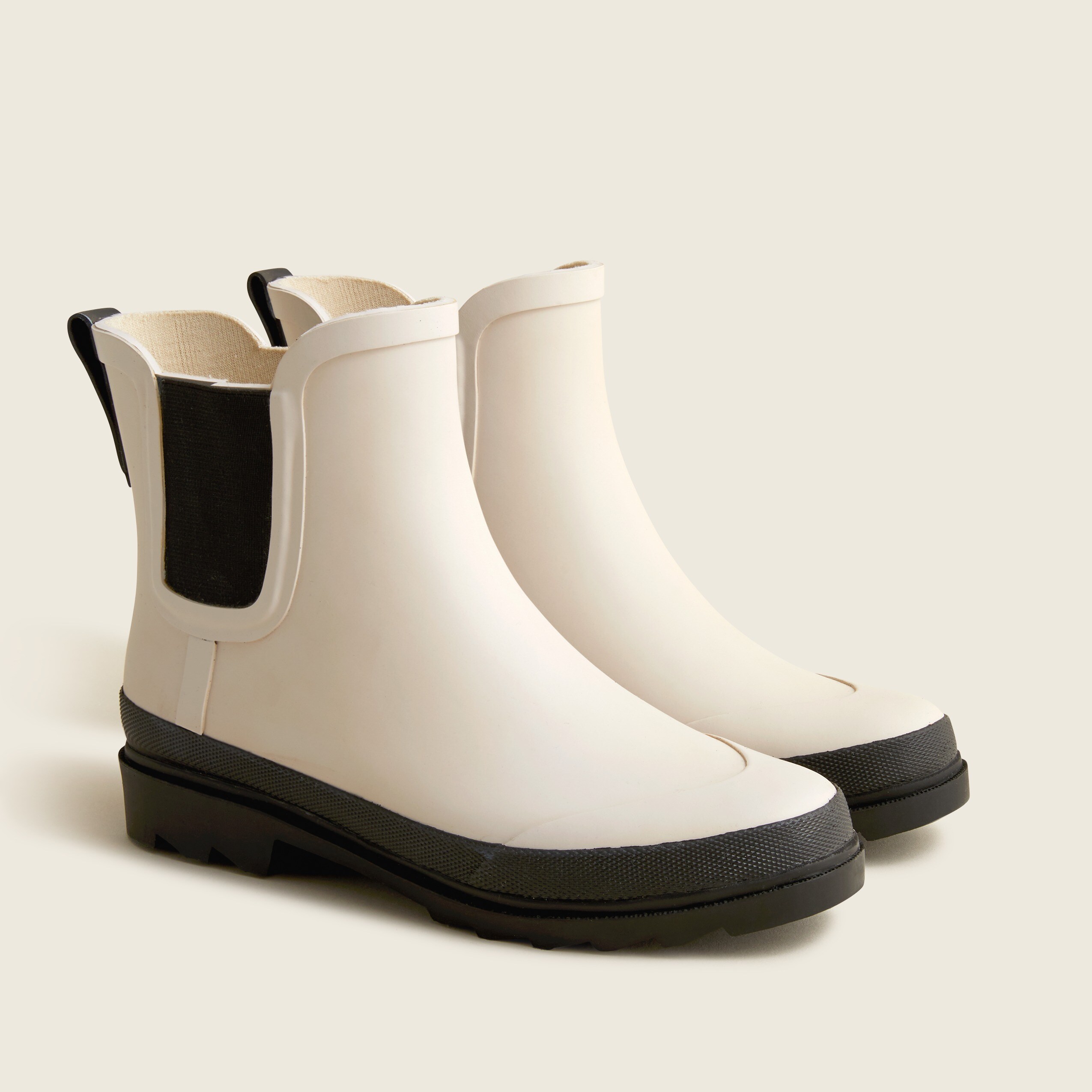 Short lug-sole rain boots