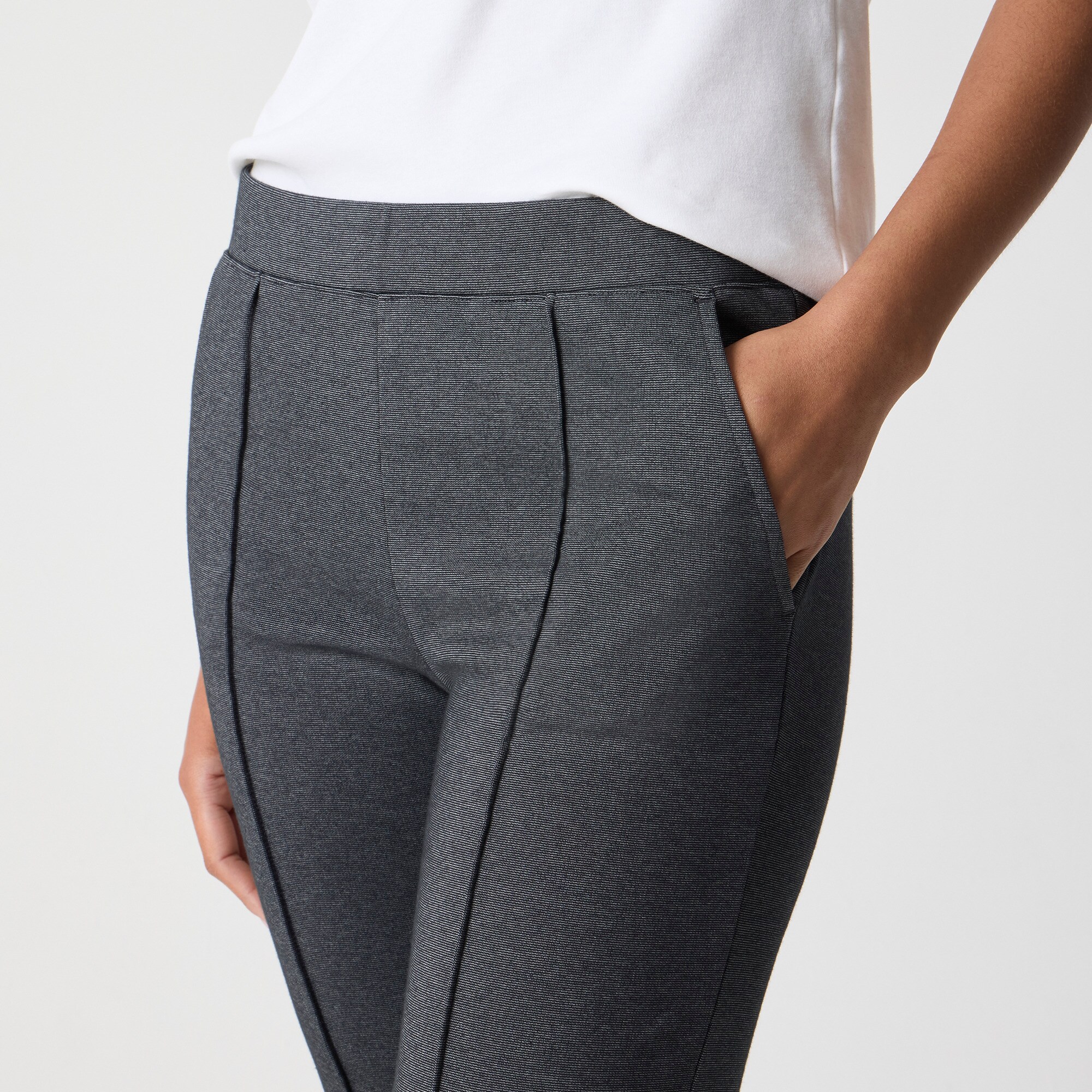Petite pintuck sweatpant