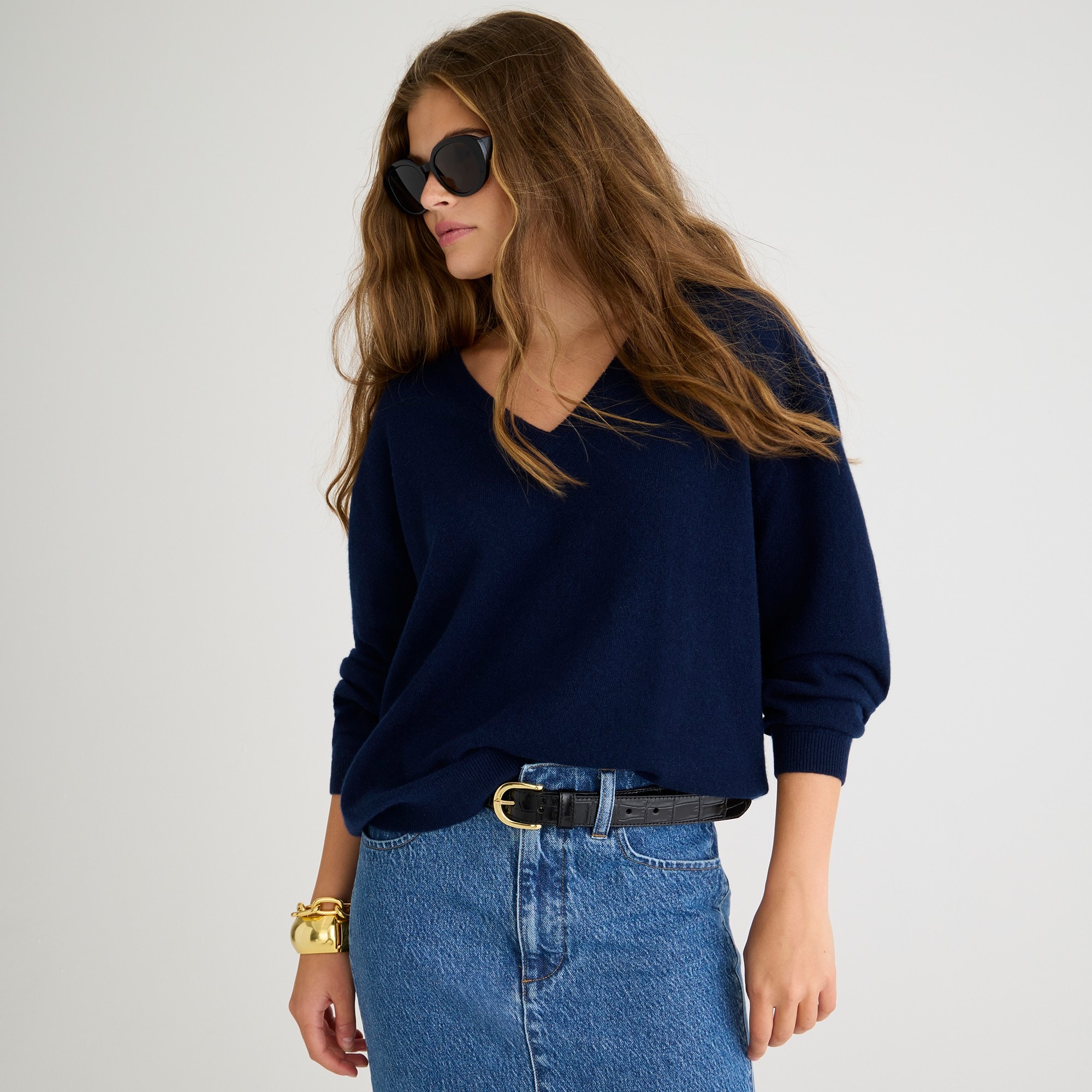 Cashmere relaxed V-neck sweater - image 4