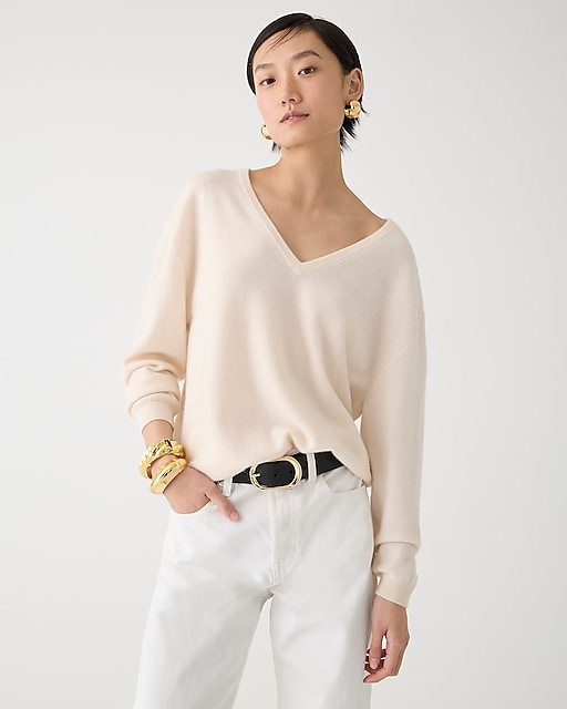  Cashmere relaxed V-neck sweater